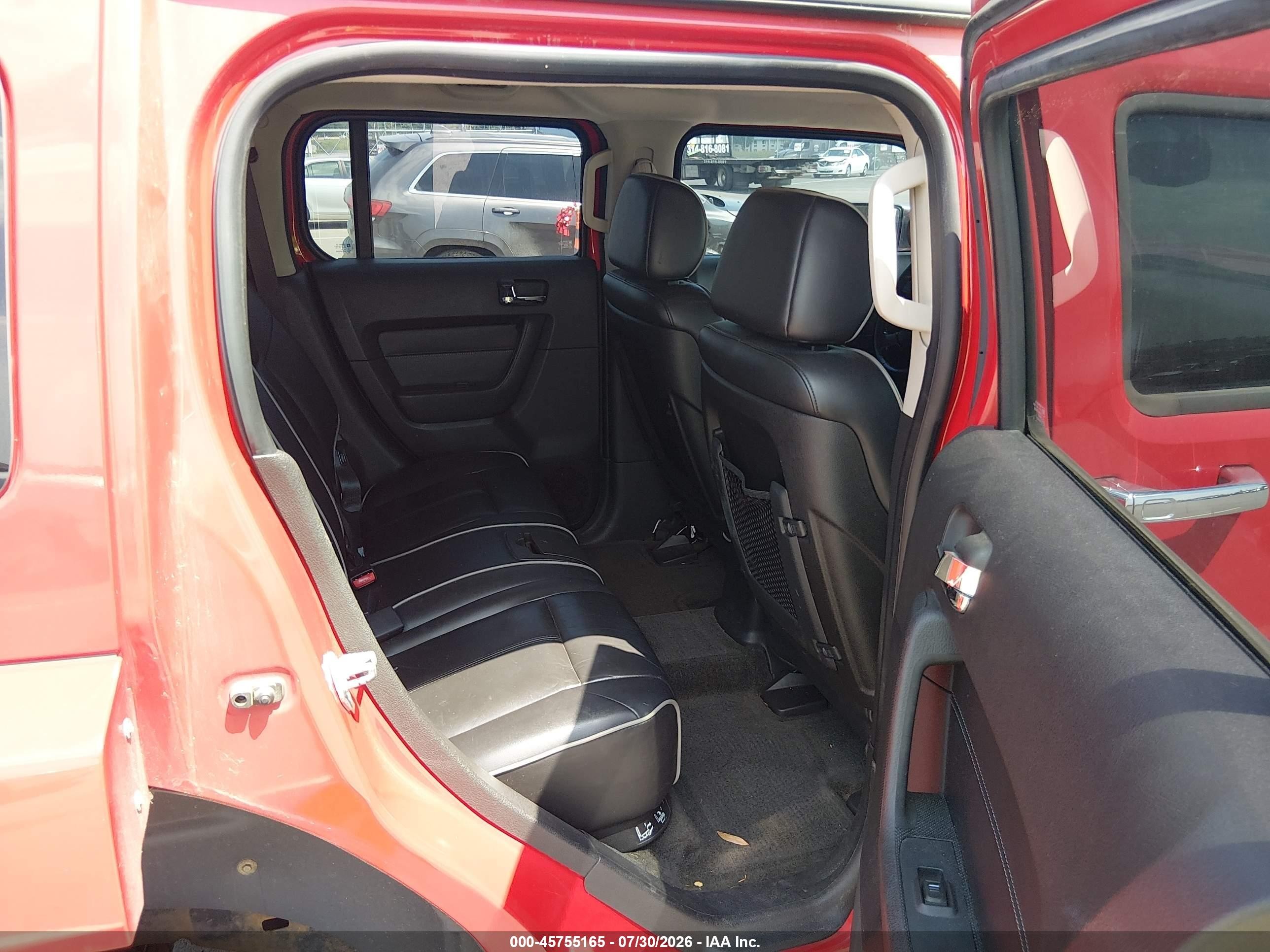 2006 Hummer H3 Suv   Red vin: 5GTDN136968114445