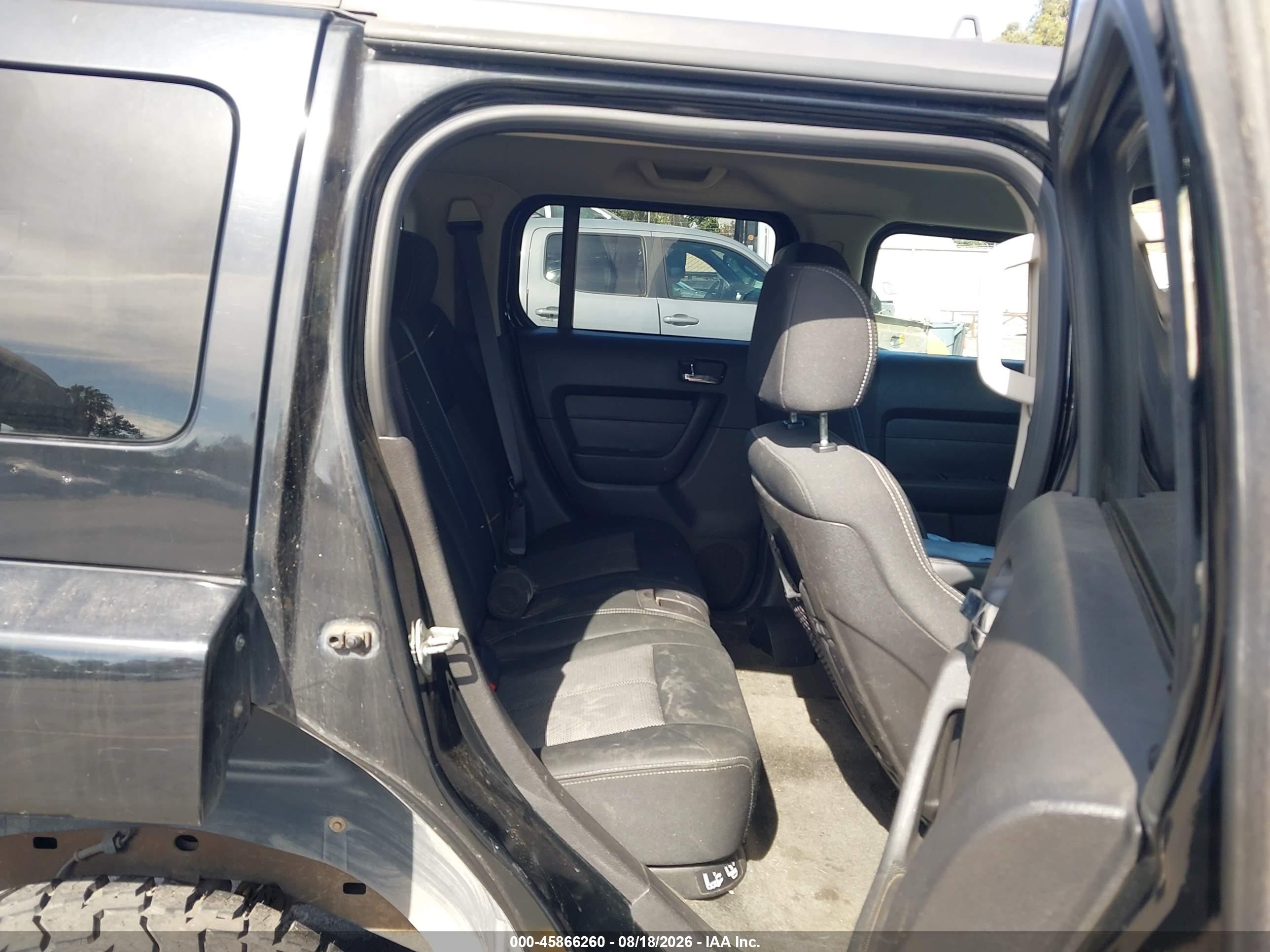 2006 Hummer H3 Suv   Black vin: 5GTDN136968123114