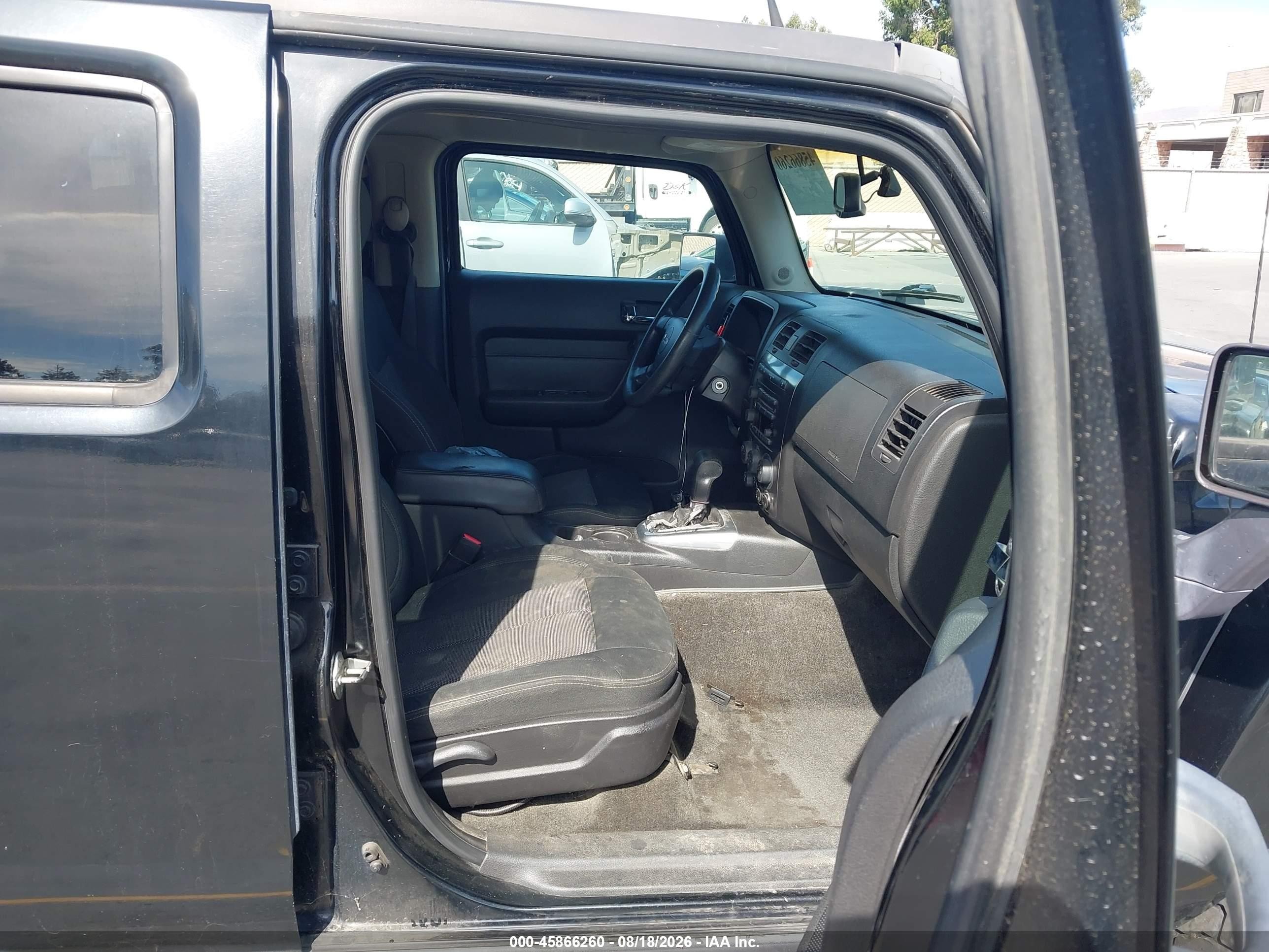 2006 Hummer H3 Suv   Black vin: 5GTDN136968123114