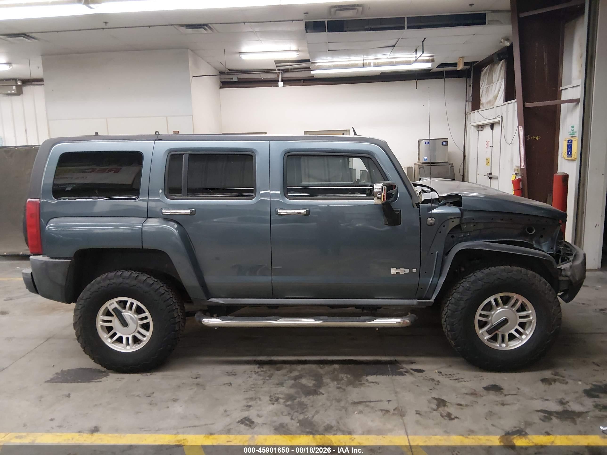 2006 Hummer H3 Suv   Gray vin: 5GTDN136X68146109