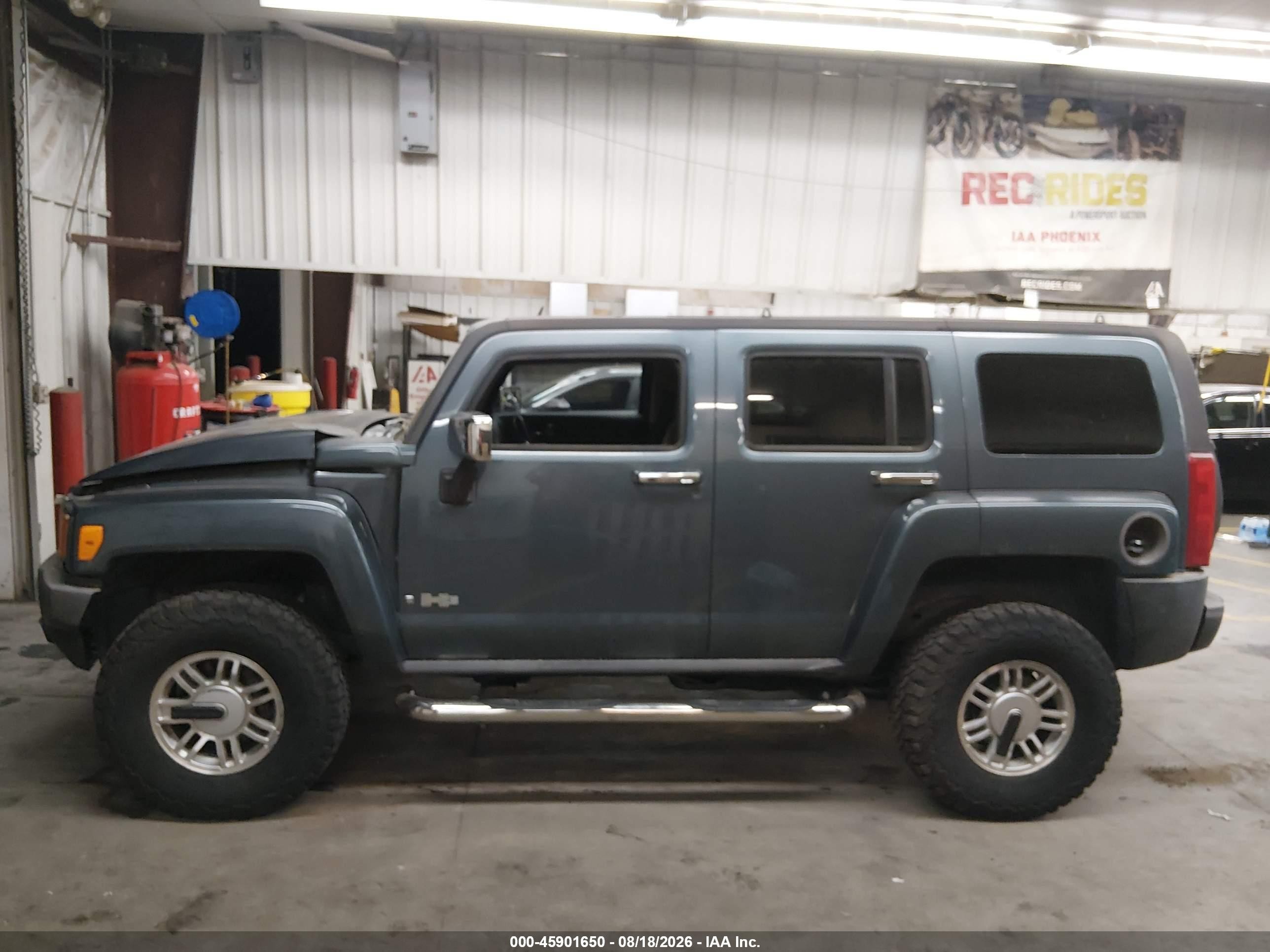 2006 Hummer H3 Suv   Gray vin: 5GTDN136X68146109