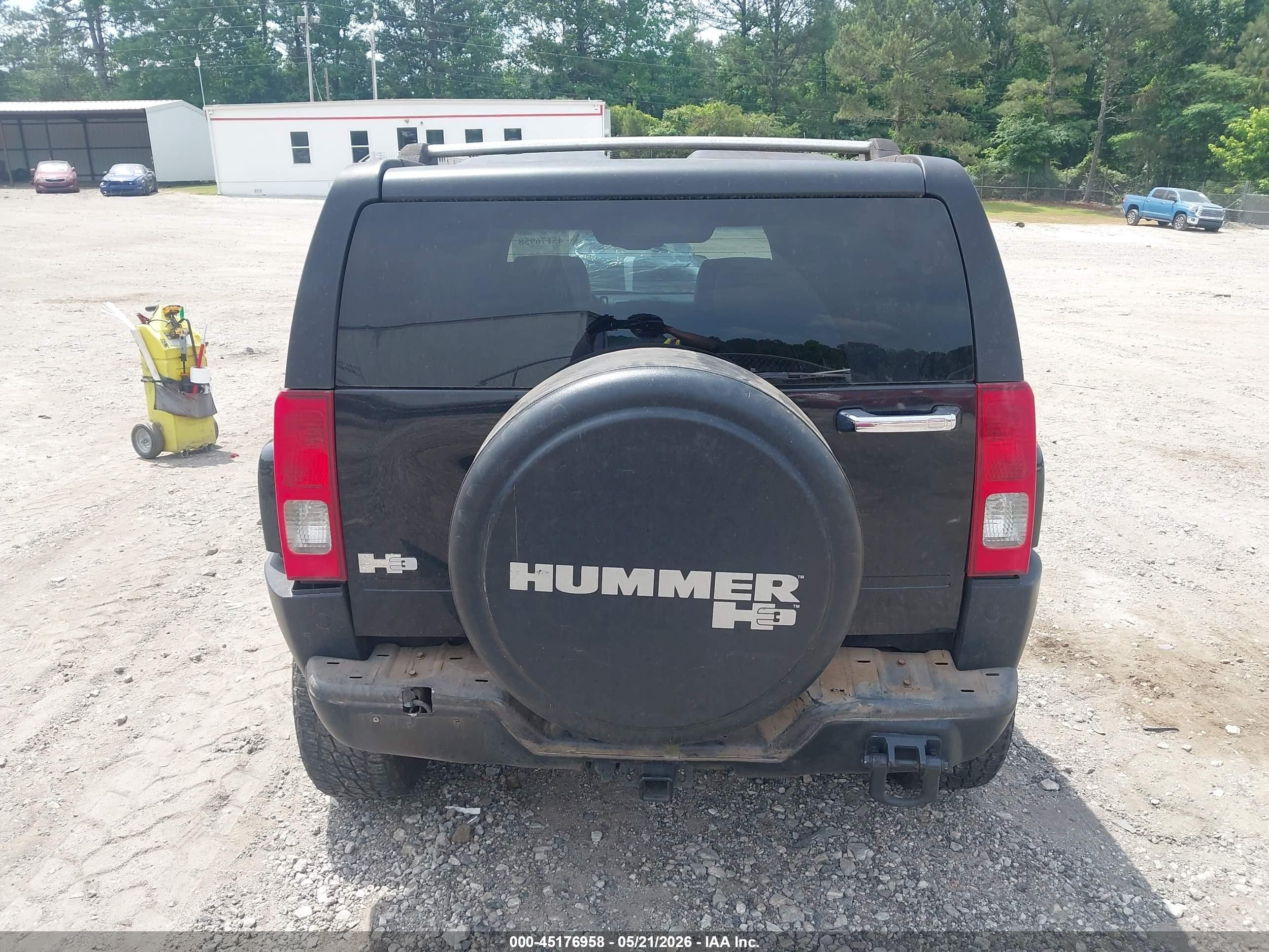 2006 Hummer H3 Suv   Black vin: 5GTDN136X68162455