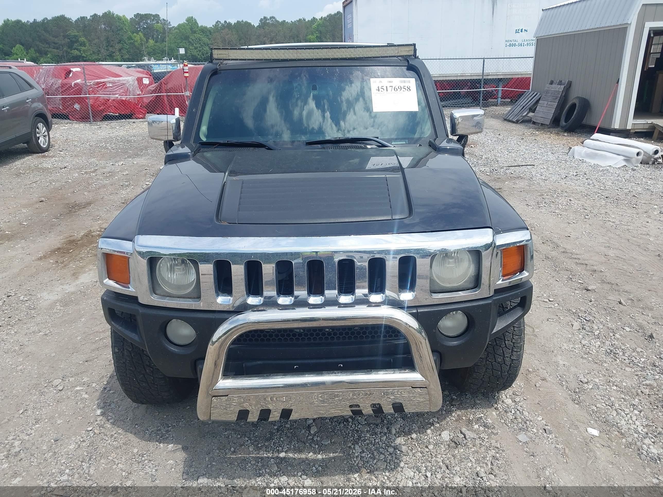 2006 Hummer H3 Suv   Black vin: 5GTDN136X68162455