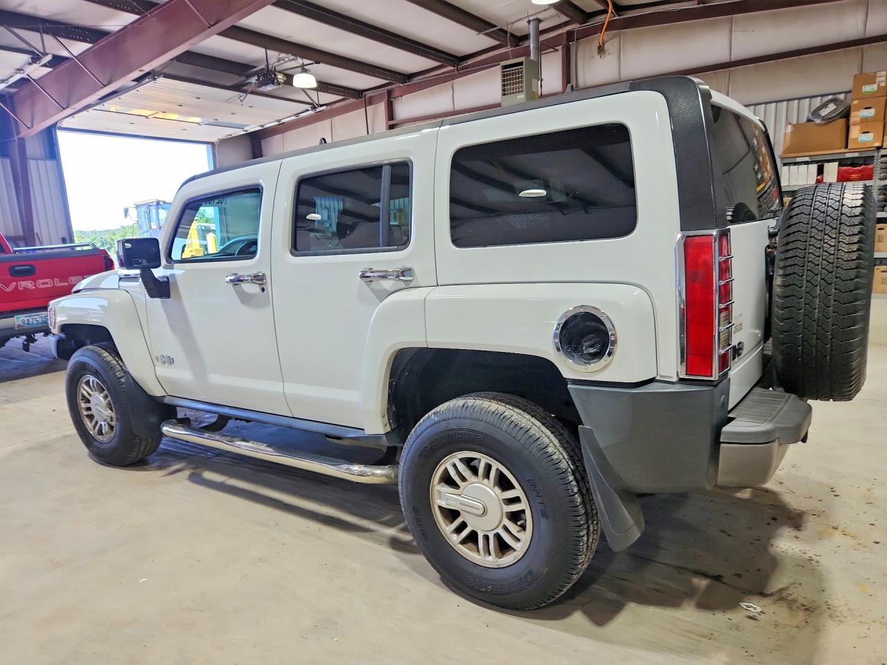 2006 Hummer H3 White vin: 5GTDN136X68176095