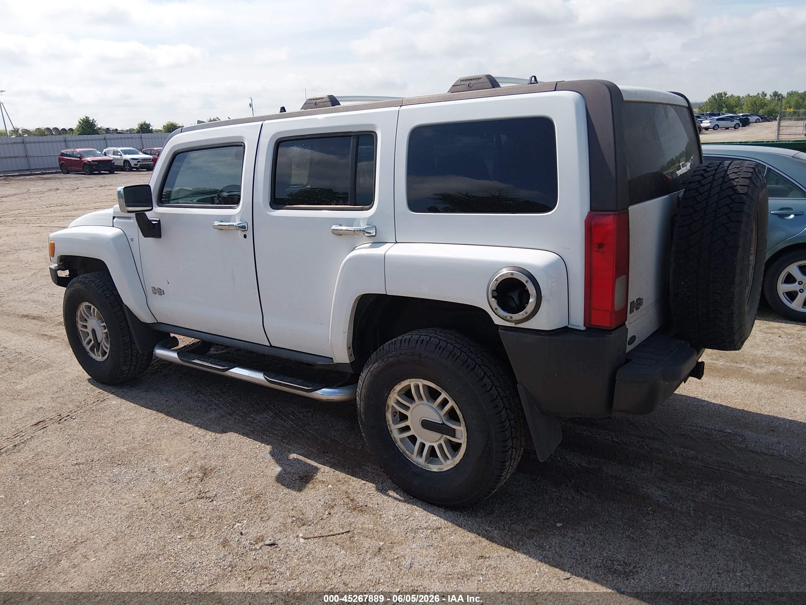 2006 Hummer H3 Suv White vin: 5GTDN136X68207491