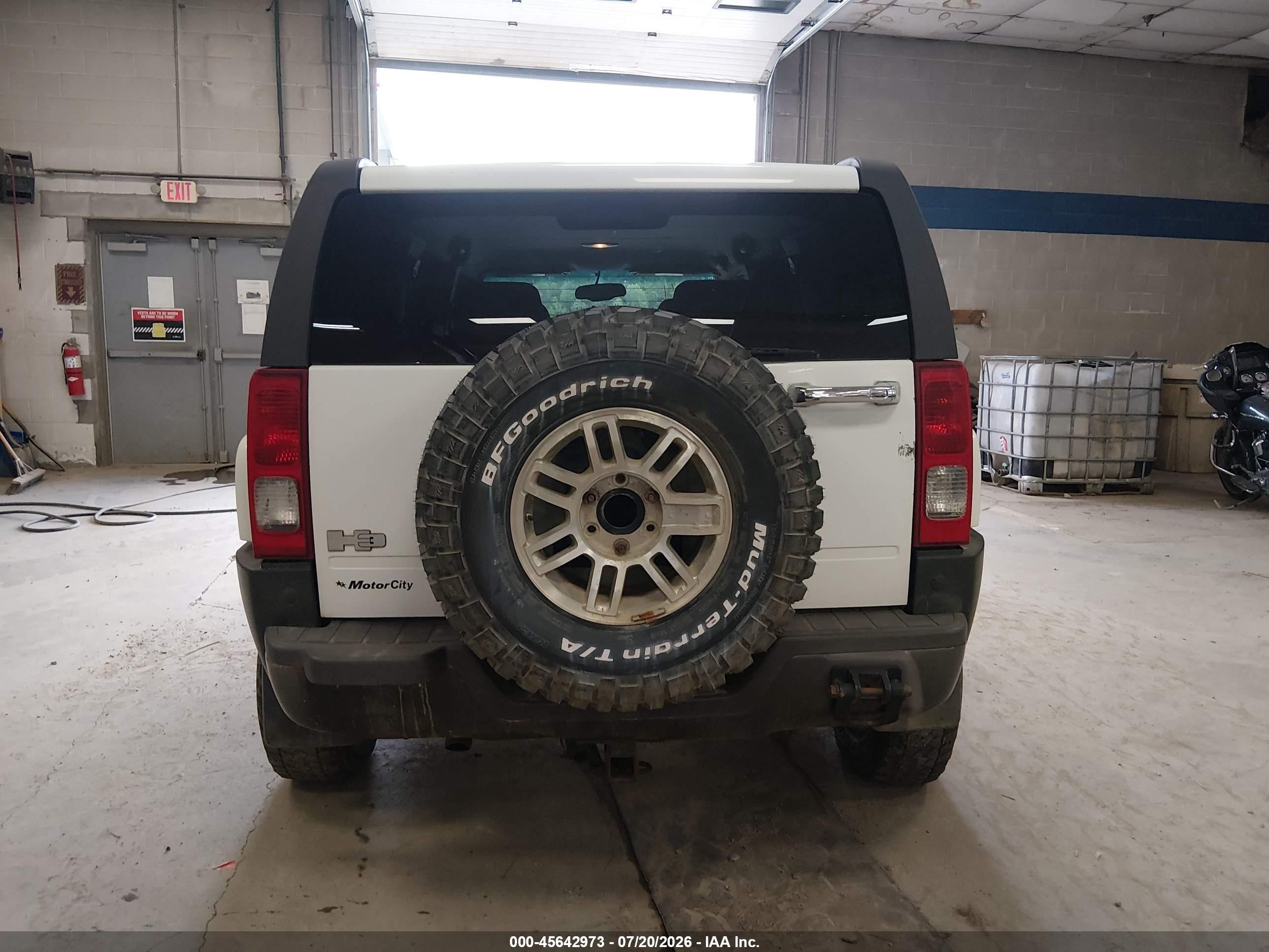 2006 Hummer H3 Suv   Белый vin: 5GTDN136X68297063