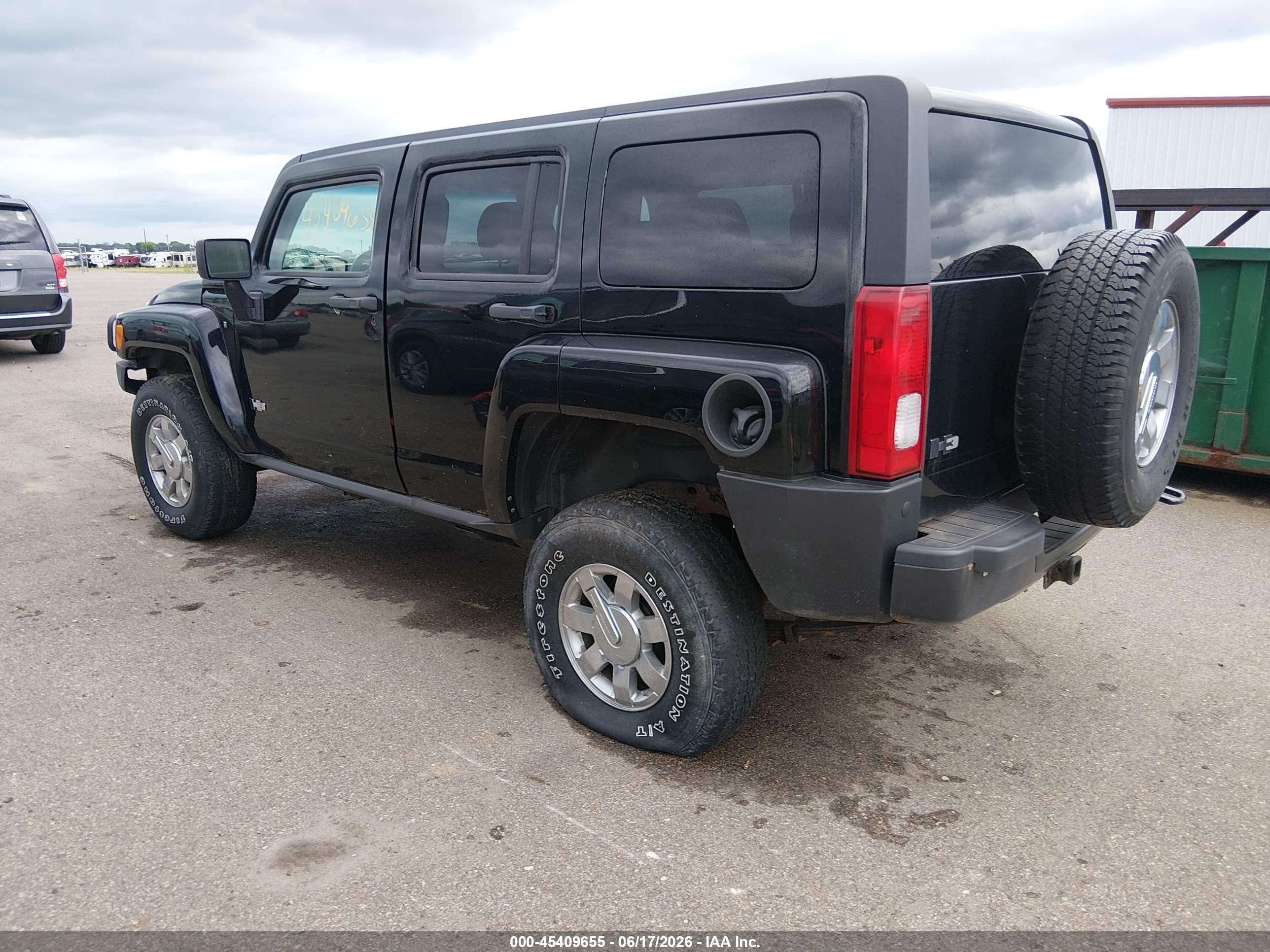 2006 Hummer H3 Suv   Black vin: 5GTDN136X68304531