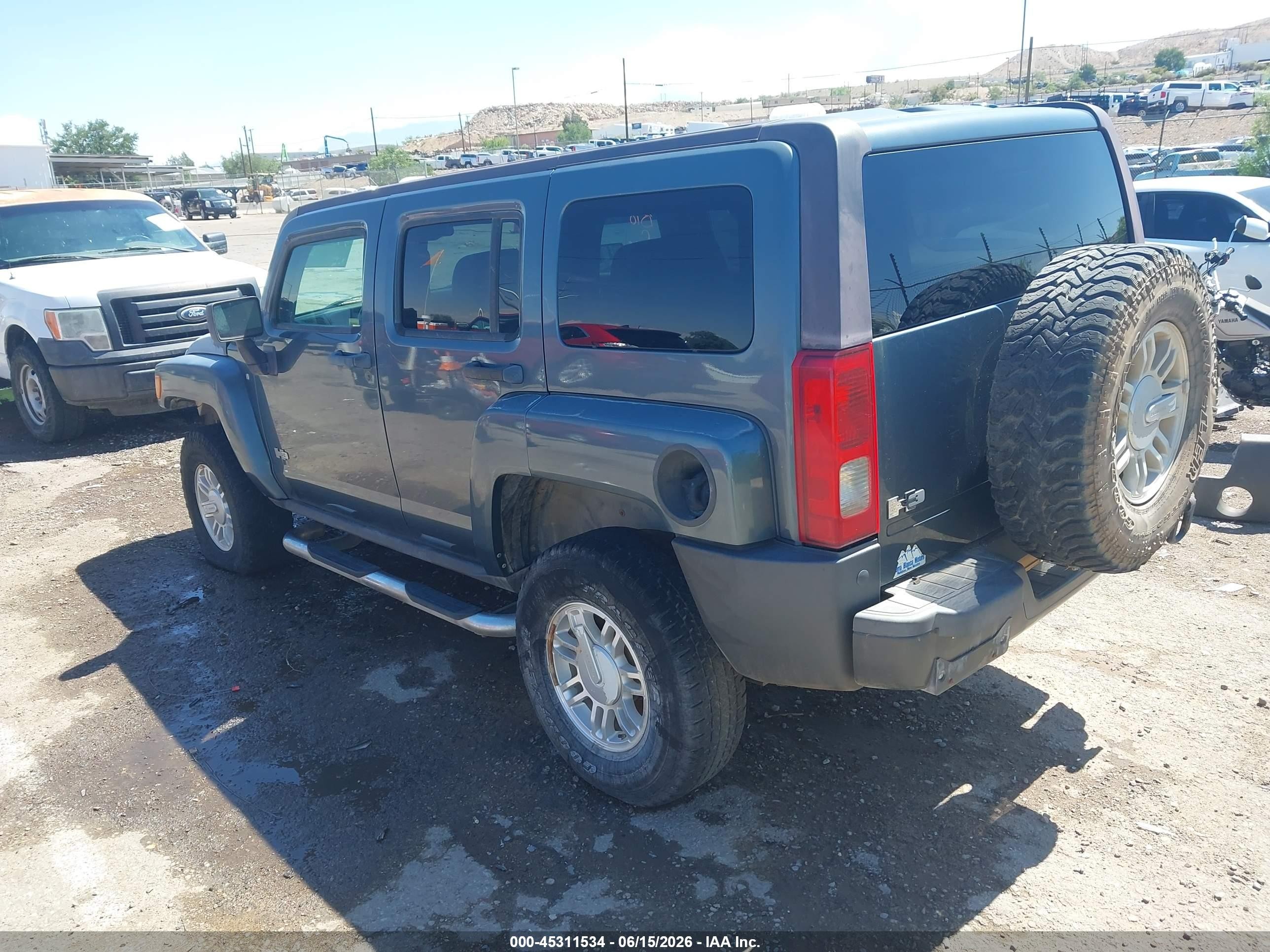 2007 Hummer H3 Suv   Gray vin: 5GTDN13E078164322