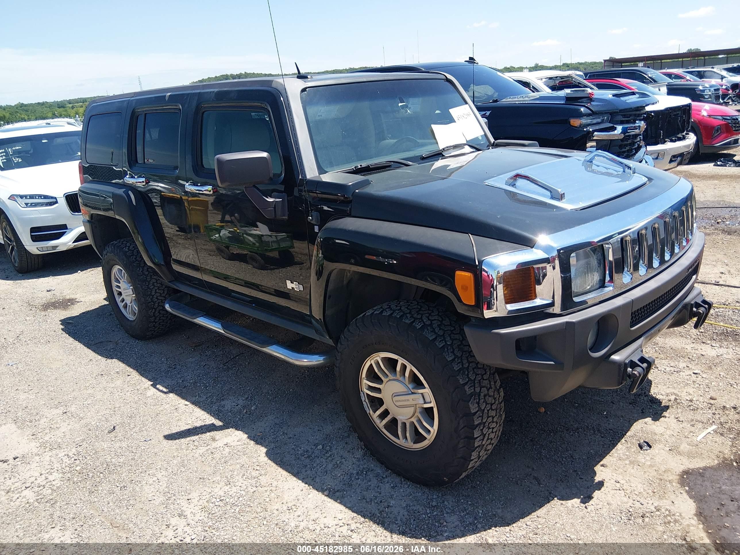 2007 Hummer H3 Suv   Black vin: 5GTDN13E078214426