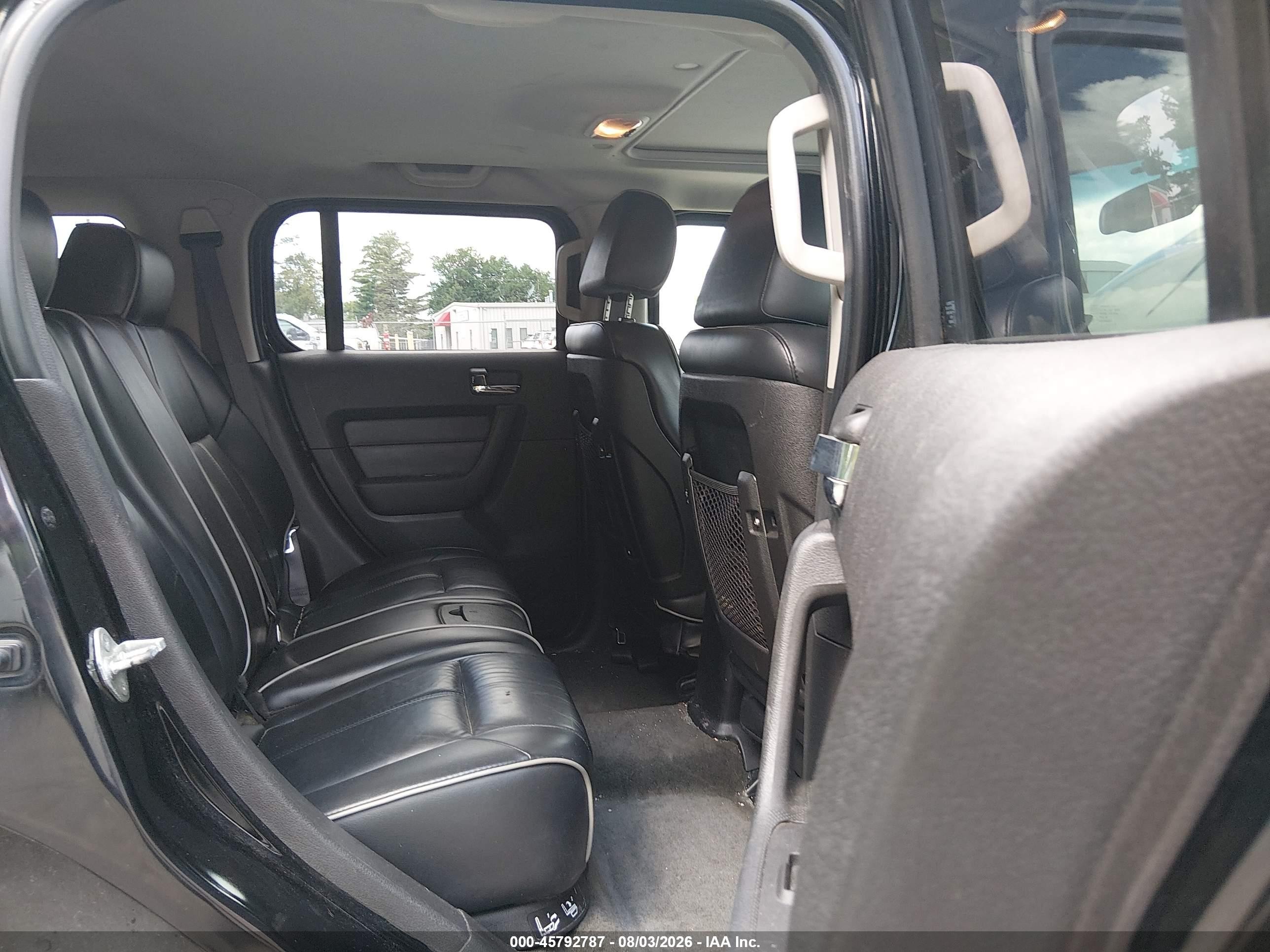 2007 Hummer H3 Suv   Black vin: 5GTDN13E078224681