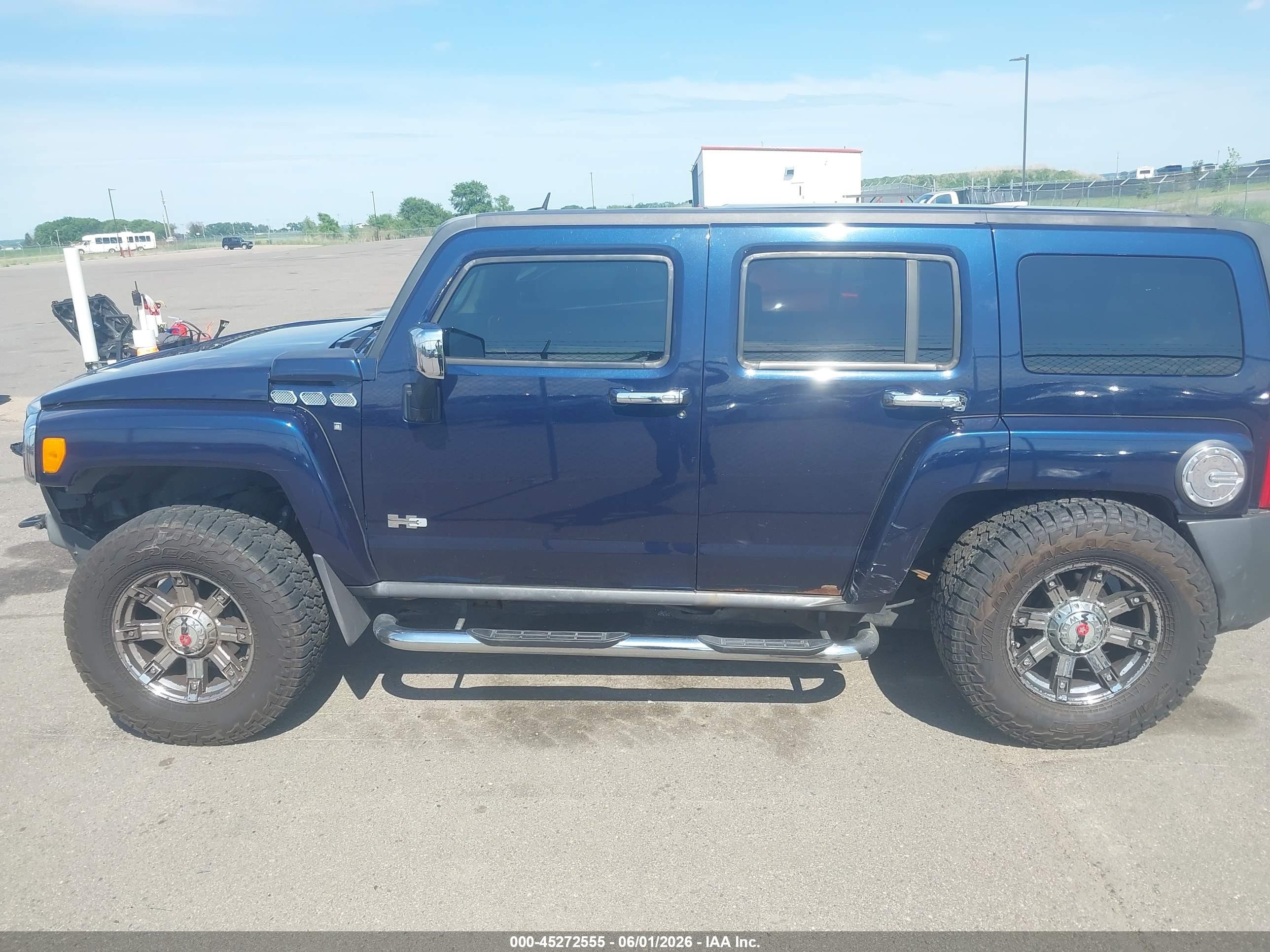 2007 Hummer H3 Suv   Blue vin: 5GTDN13E178197233