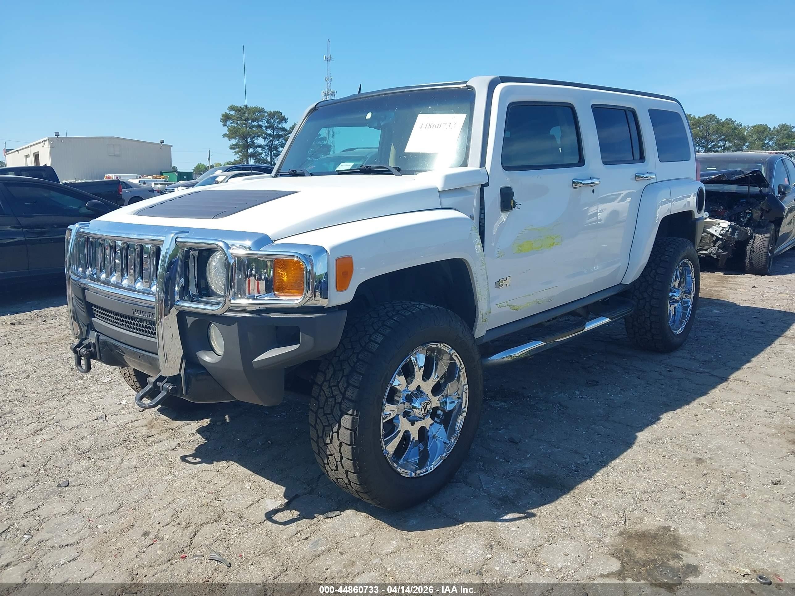 2007 Hummer H3 Suv   White vin: 5GTDN13E178203290