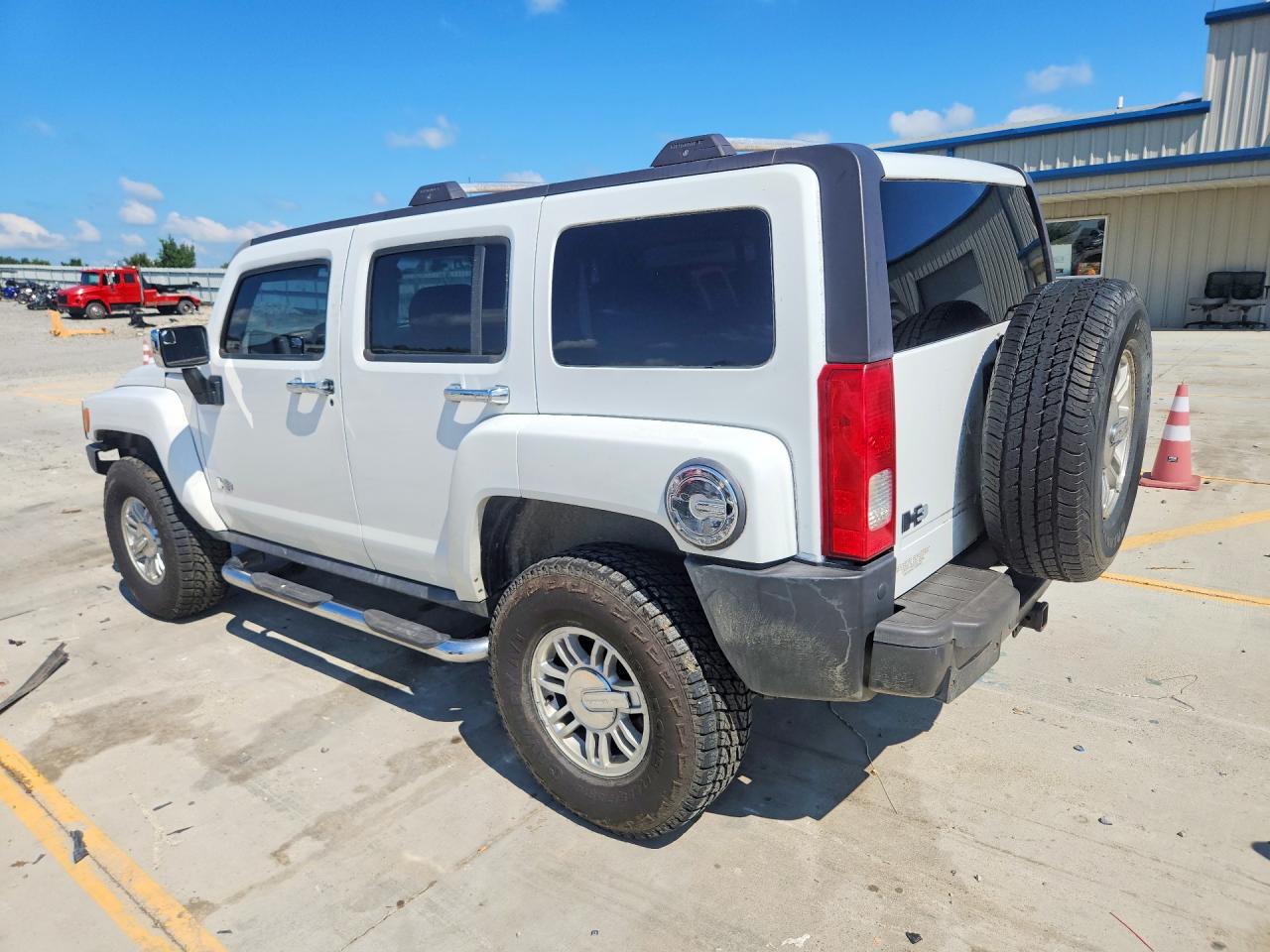 2007 Hummer H3 White vin: 5GTDN13E378155792