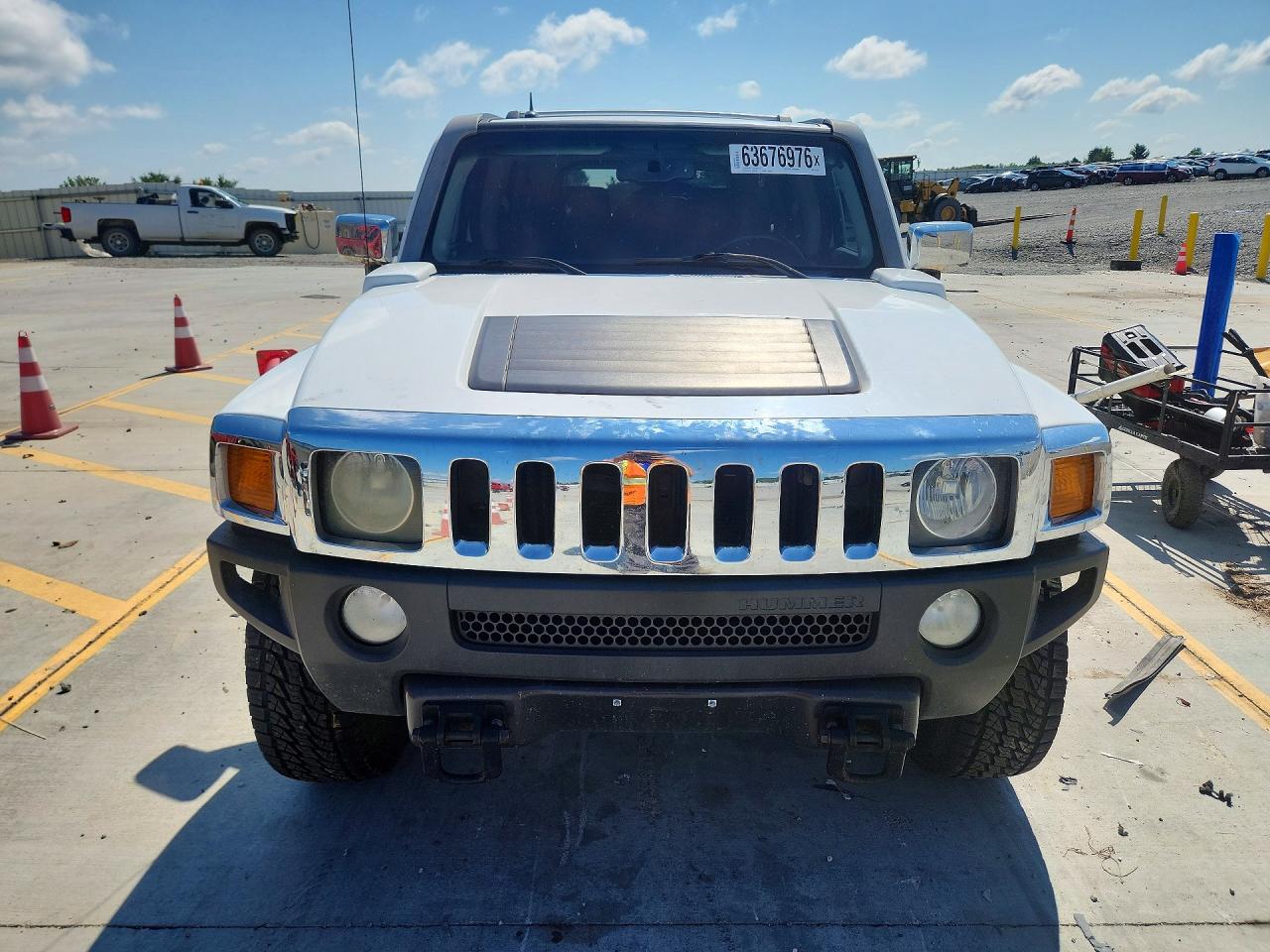 2007 Hummer H3 White vin: 5GTDN13E378155792