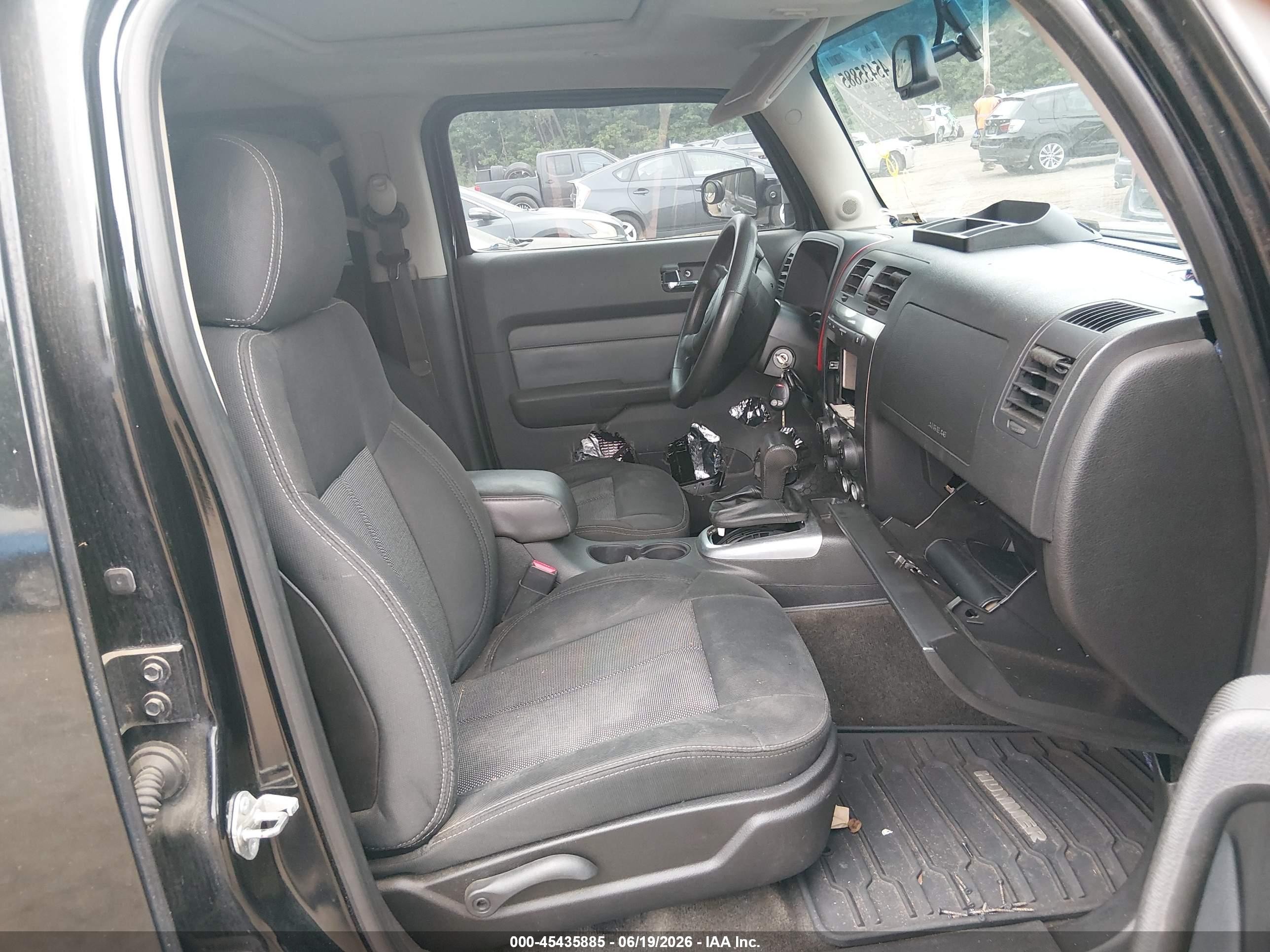 2007 Hummer H3 Suv   Black vin: 5GTDN13E378242270