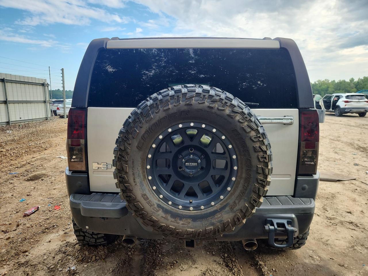 2007 Hummer H3 Beige vin: 5GTDN13E578218018