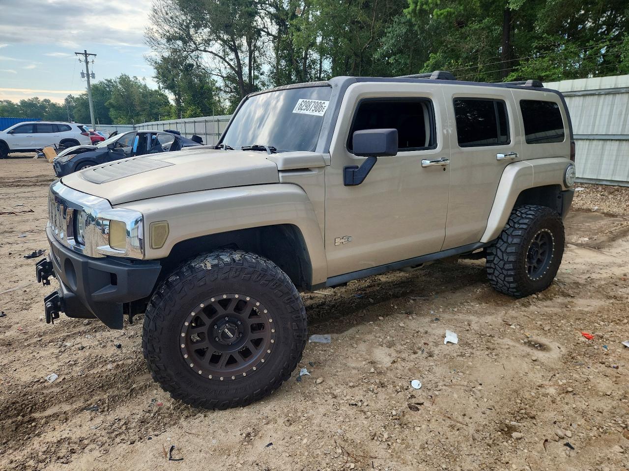 2007 Hummer H3 Beige vin: 5GTDN13E578218018