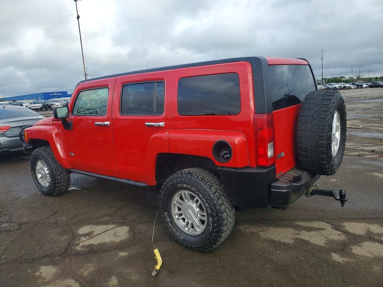 2007 Hummer H3 Red vin: 5GTDN13E678105873