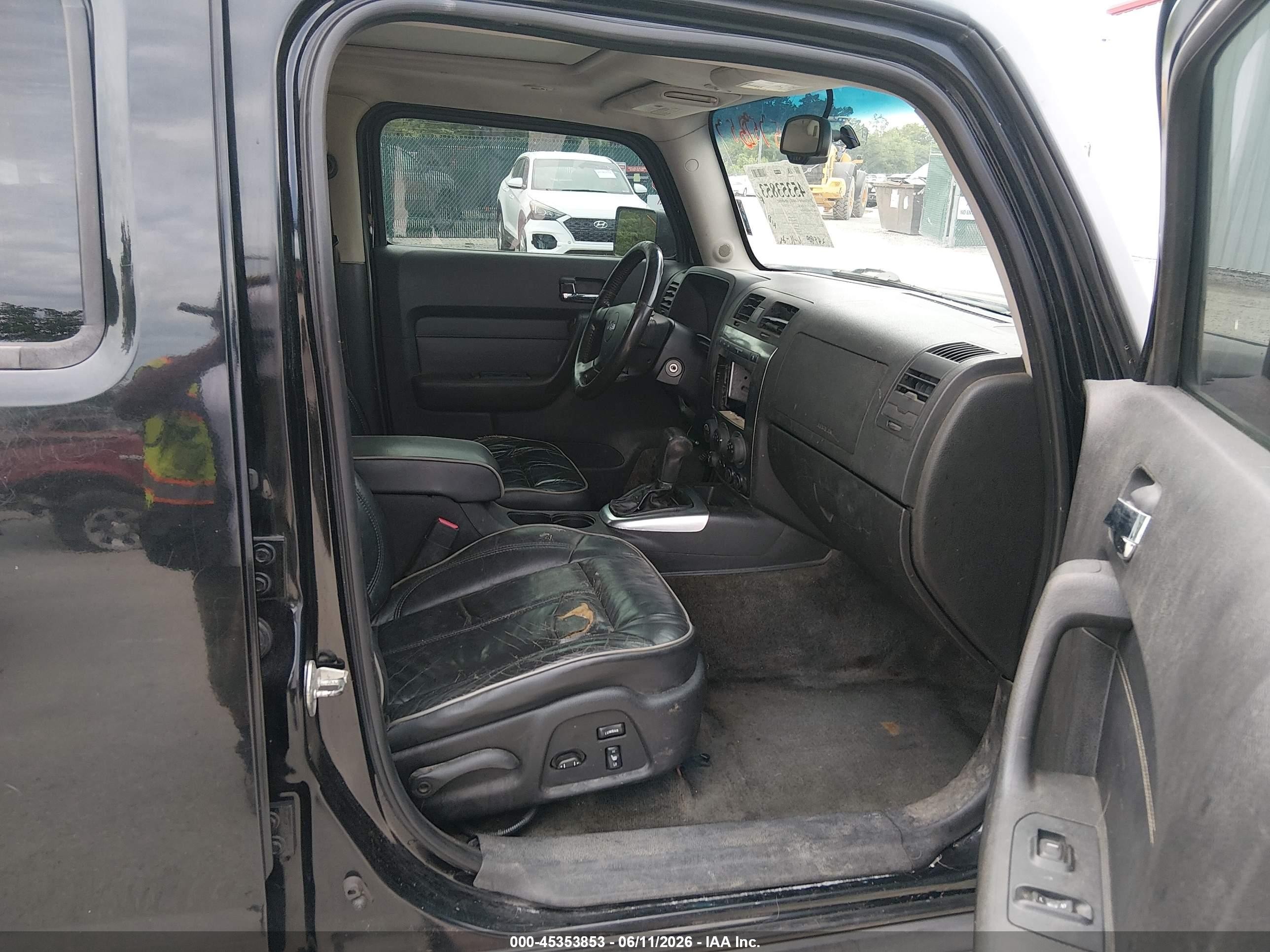 2007 Hummer H3 Suv   Black vin: 5GTDN13E678150702