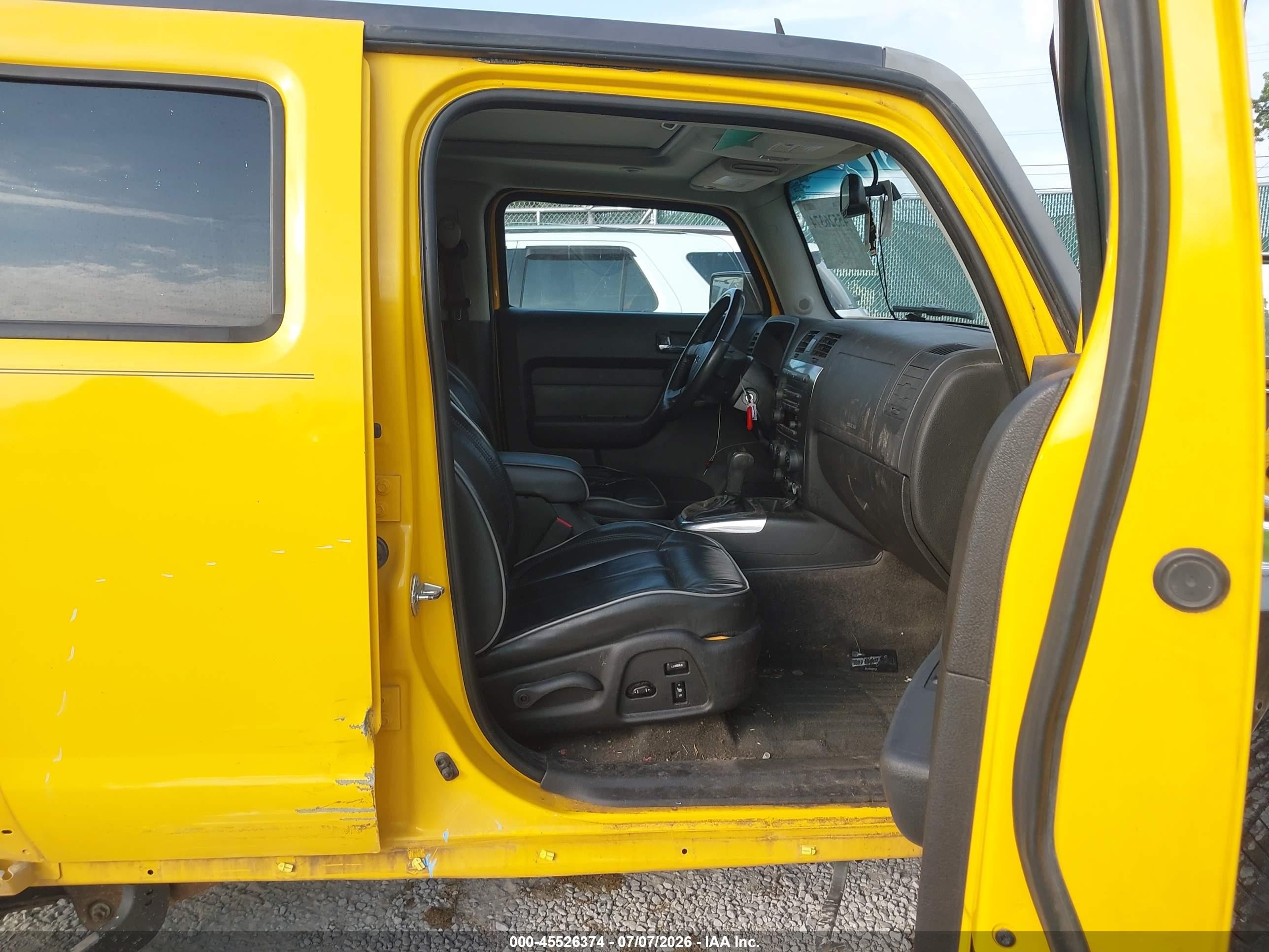 2007 Hummer H3 Suv   Yellow vin: 5GTDN13E678152305