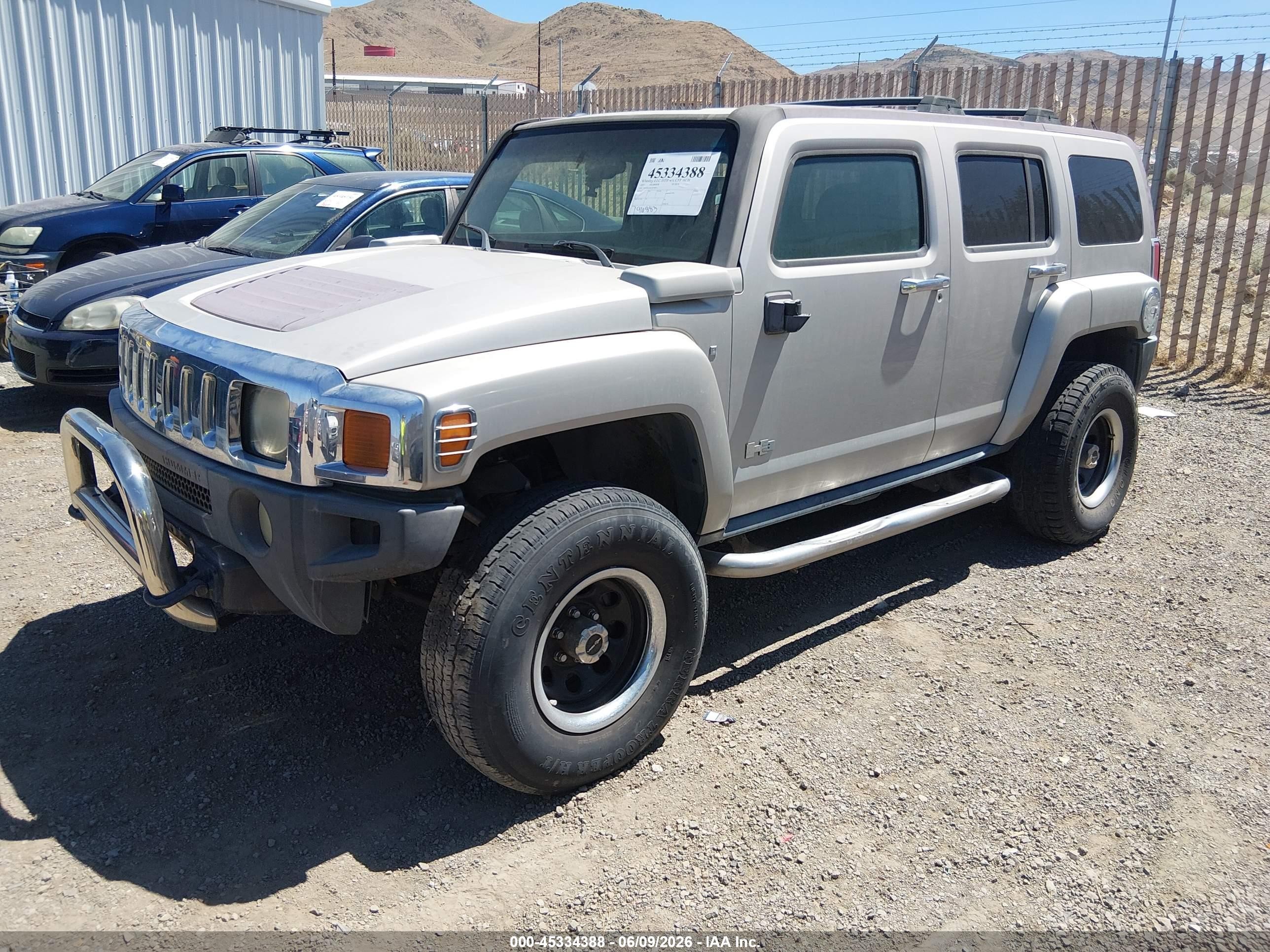 2007 Hummer H3 Suv   Silver vin: 5GTDN13E678198913