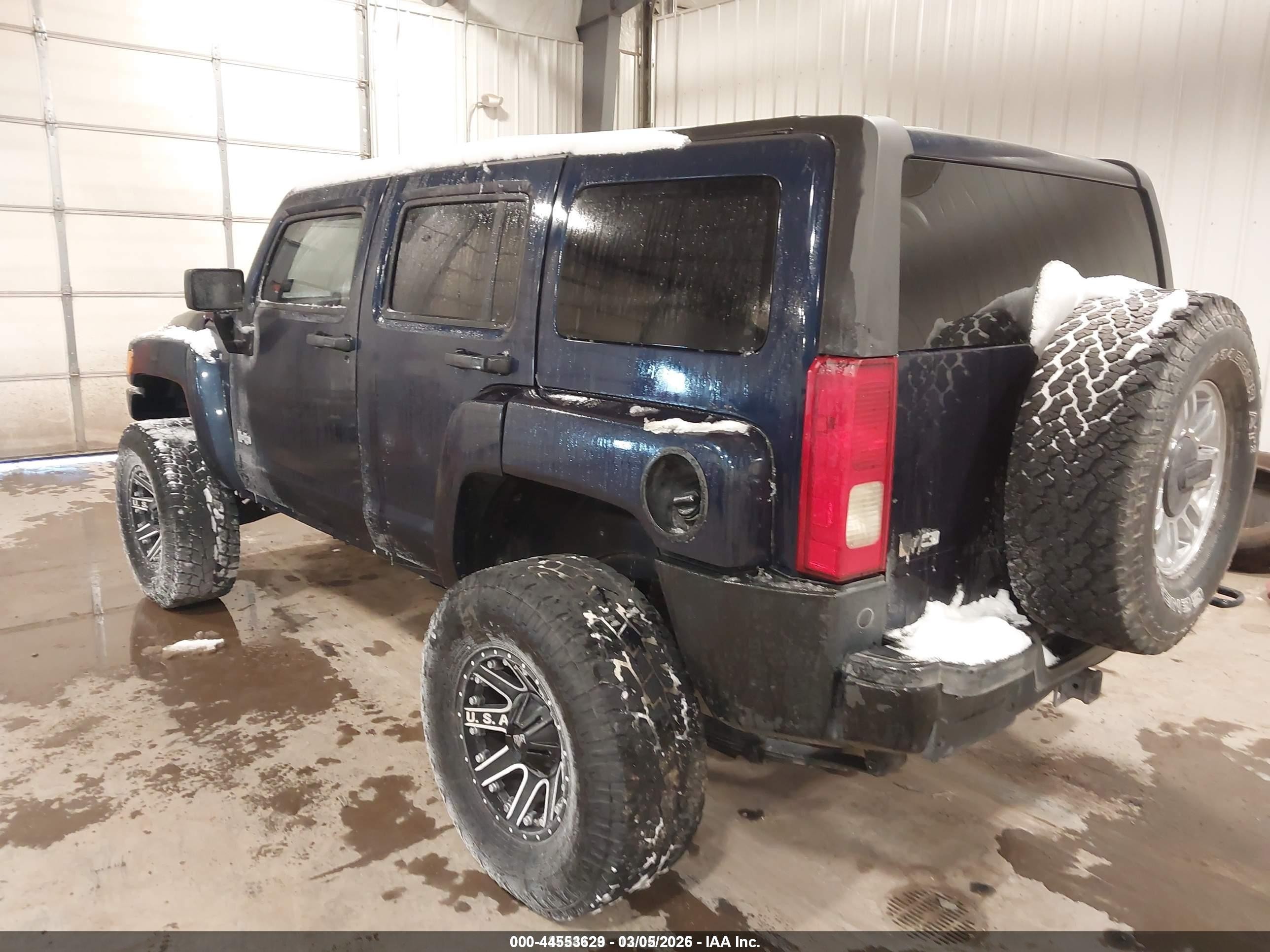 2007 Hummer H3 Suv   Blue vin: 5GTDN13E778158453