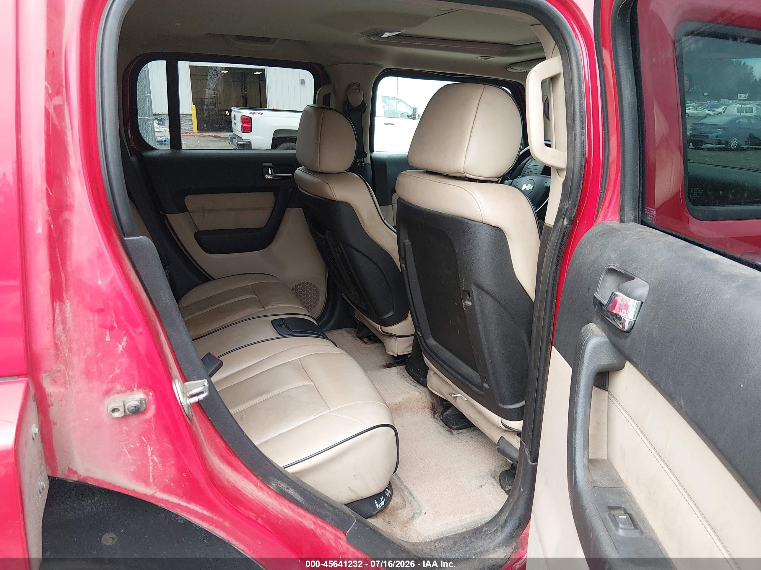 2007 Hummer H3 Suv   Red vin: 5GTDN13E778175902