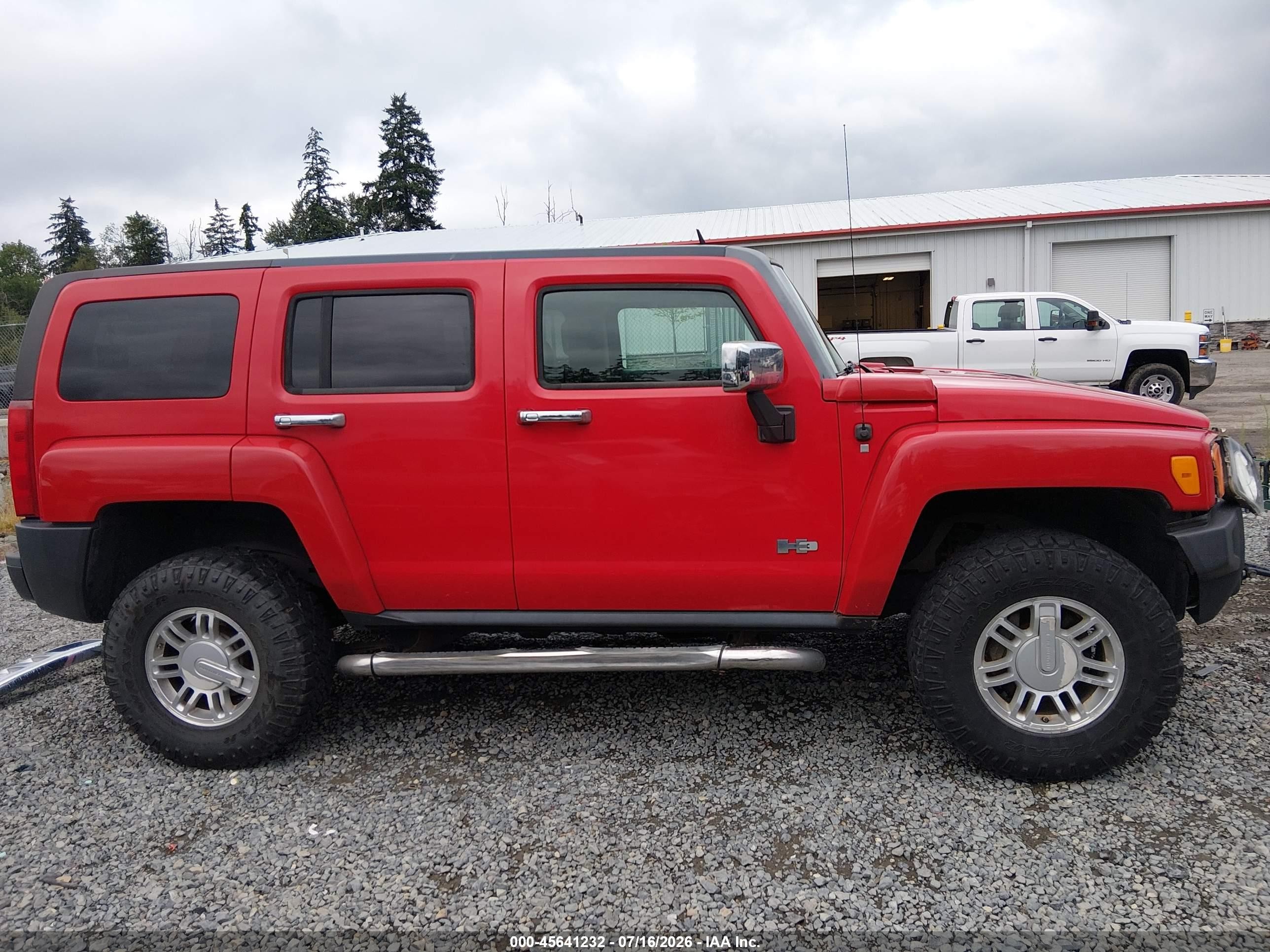 2007 Hummer H3 Suv   Red vin: 5GTDN13E778175902
