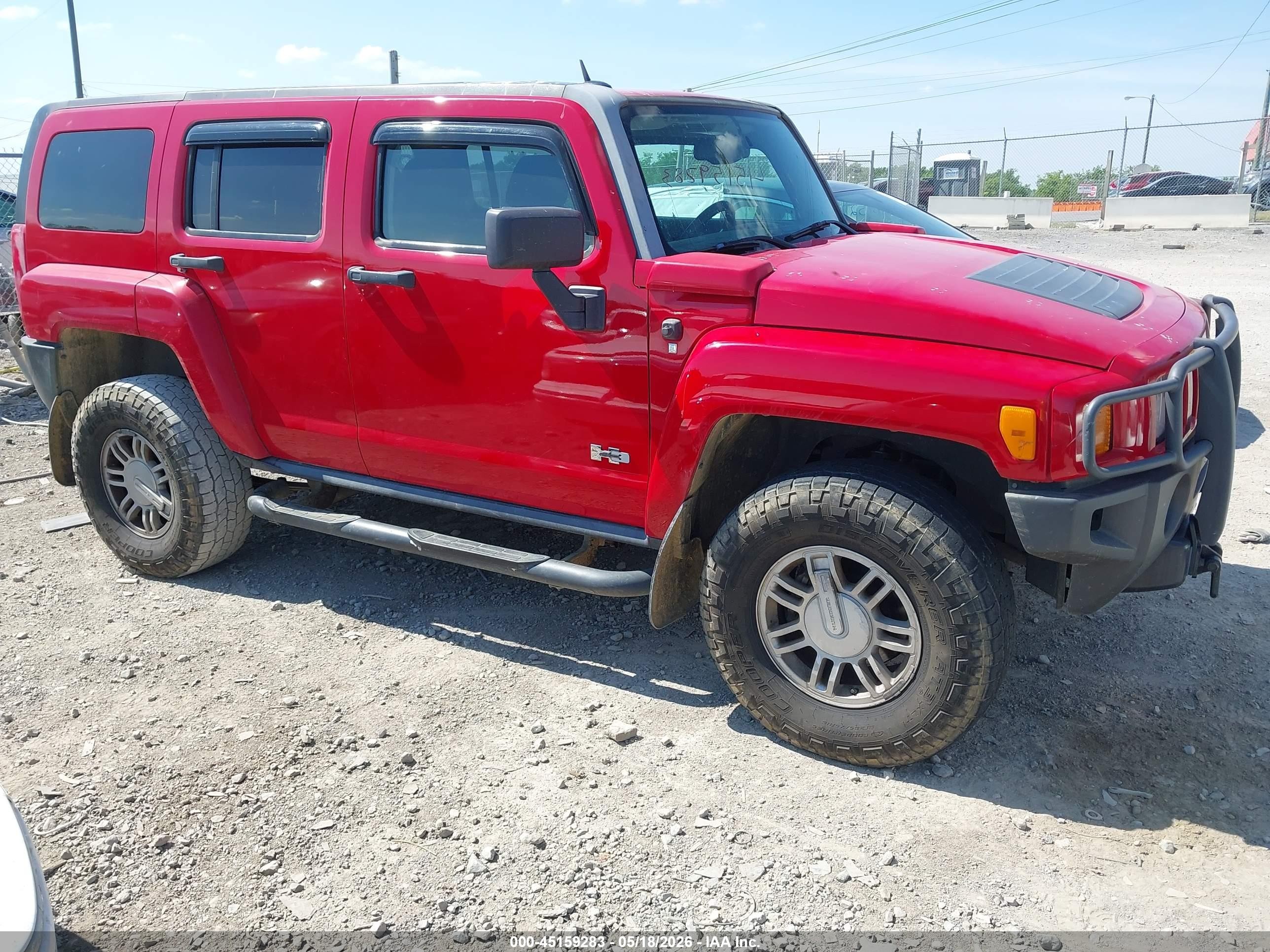 2007 Hummer H3 Suv   Red vin: 5GTDN13E778244796