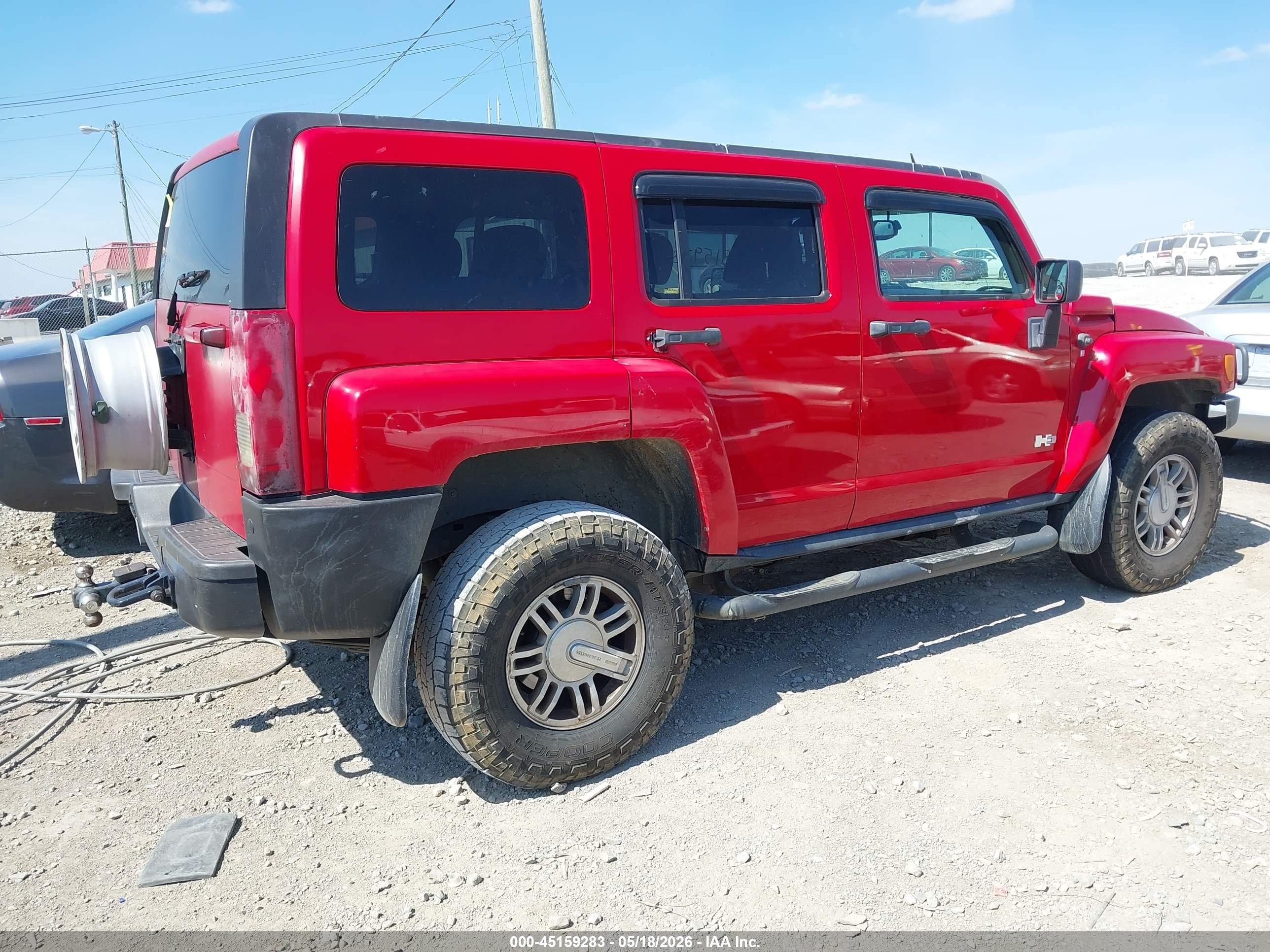 2007 Hummer H3 Suv   Red vin: 5GTDN13E778244796