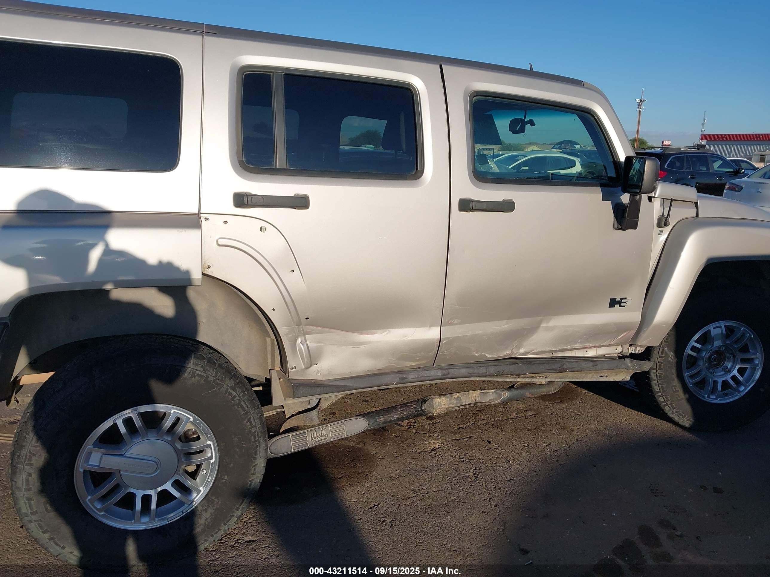 2007 Hummer H3 Suv   Коричневый vin: 5GTDN13E878196600