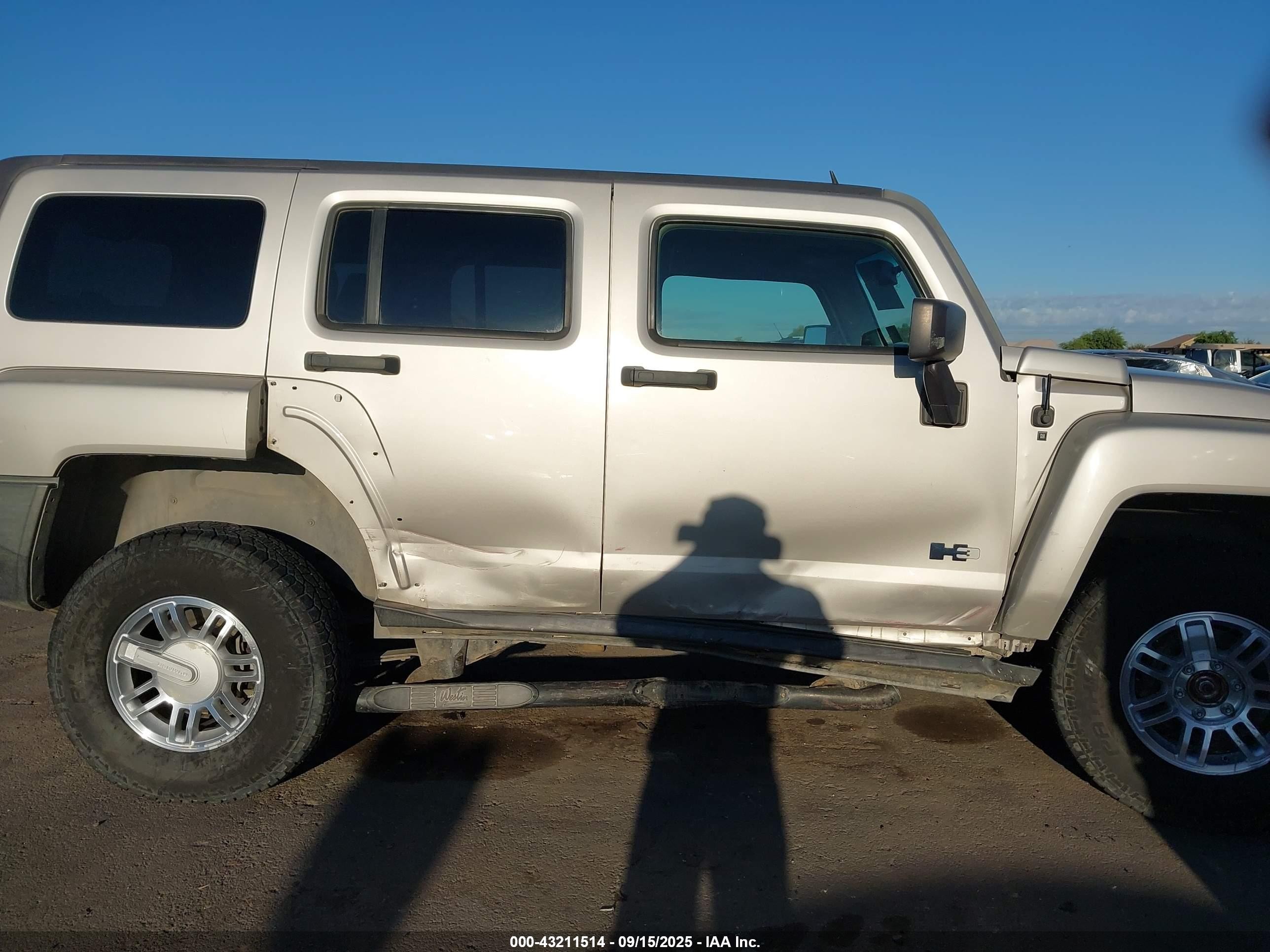 2007 Hummer H3 Suv   Коричневый vin: 5GTDN13E878196600