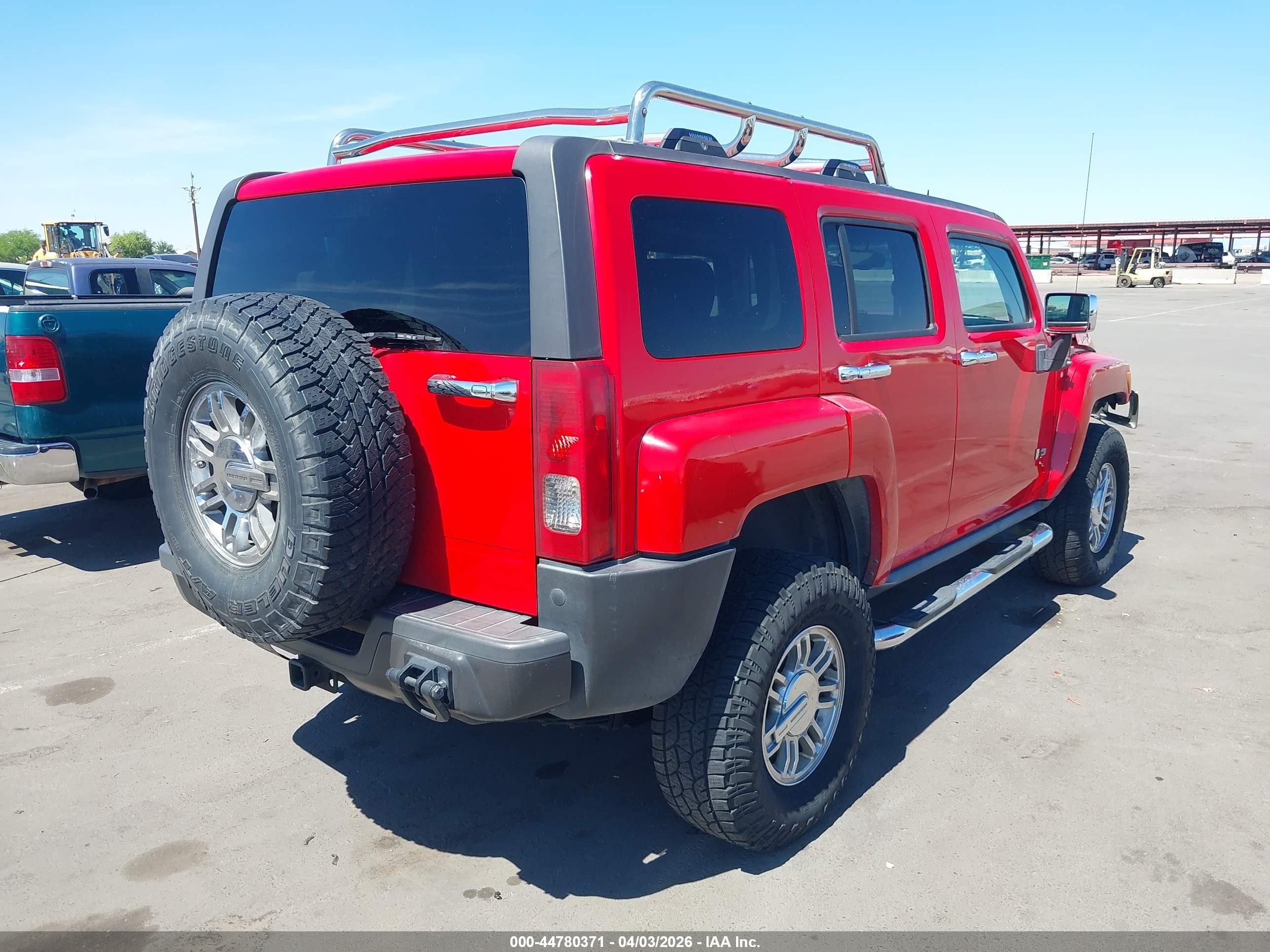 2007 Hummer H3 Suv   Red vin: 5GTDN13E978114261