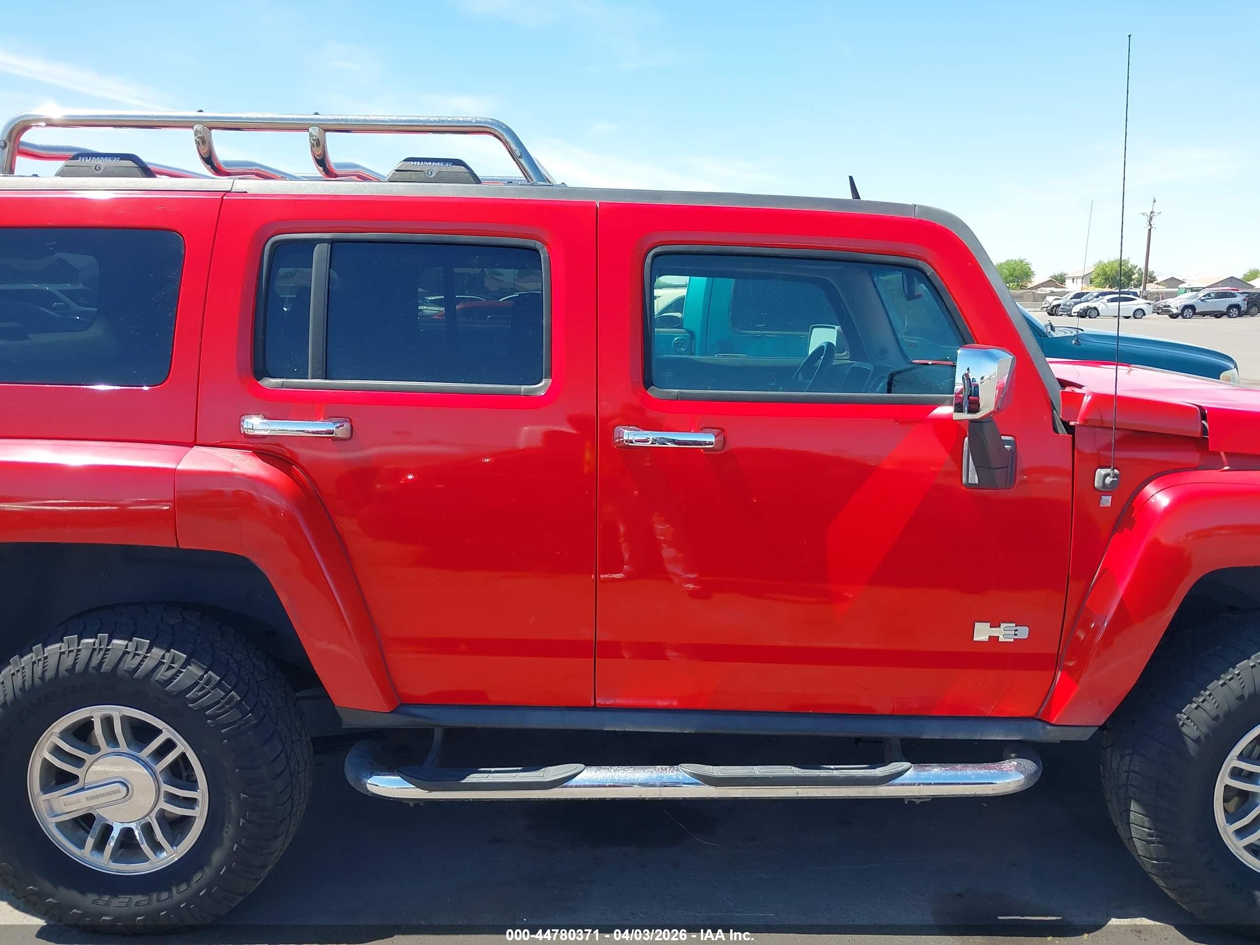2007 Hummer H3 Suv   Red vin: 5GTDN13E978114261
