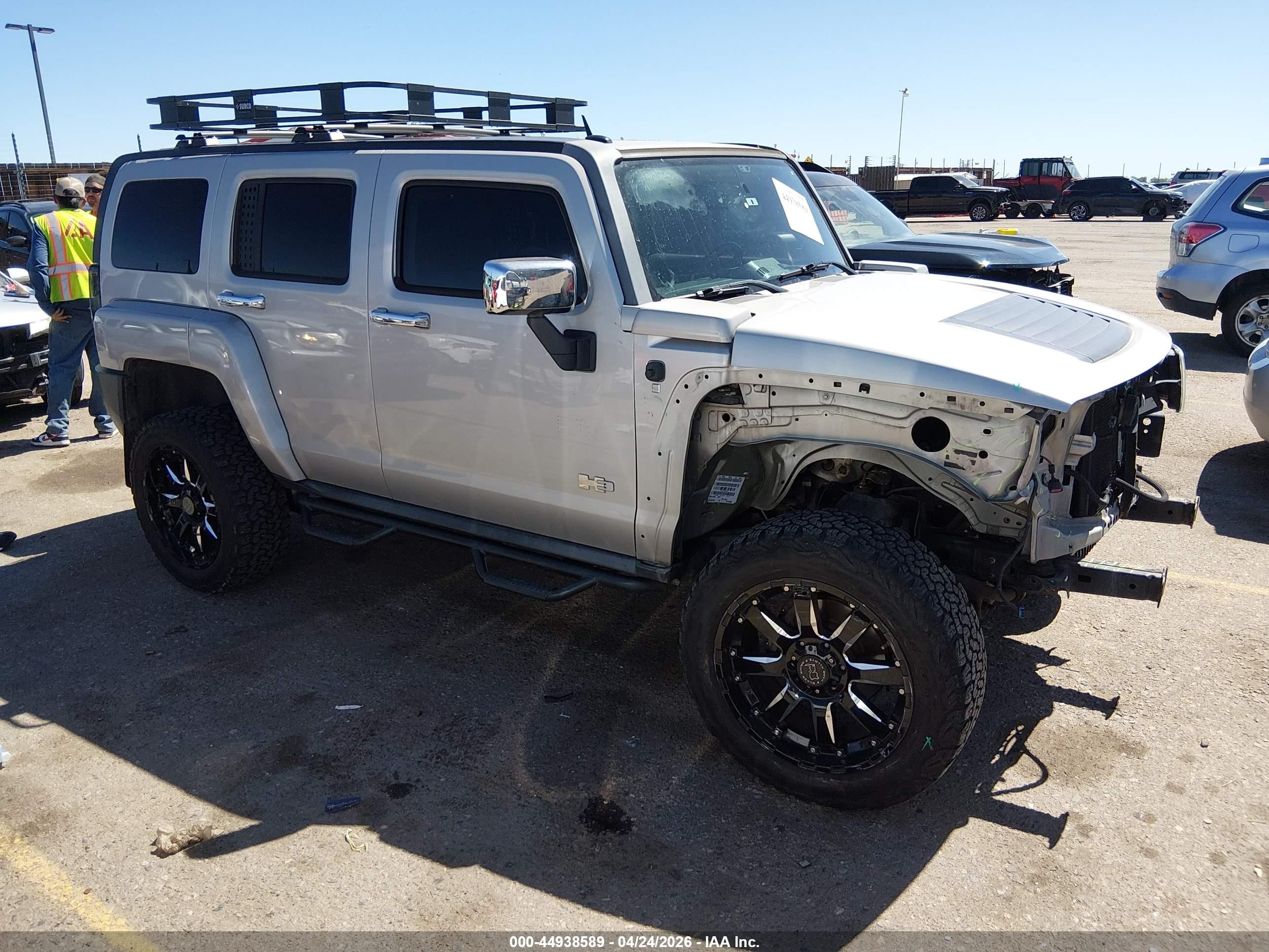 2007 Hummer H3 Suv   Silver vin: 5GTDN13E978201593