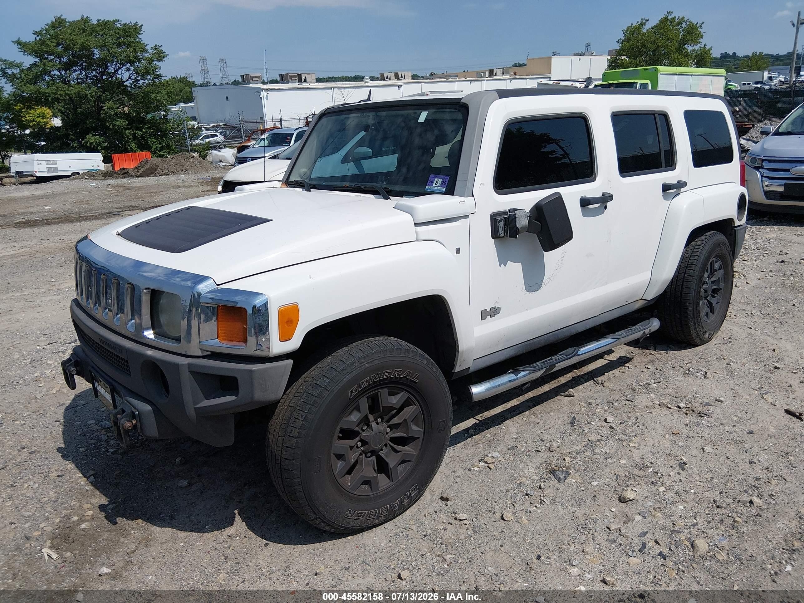 2007 Hummer H3 Suv   White vin: 5GTDN13E978243259