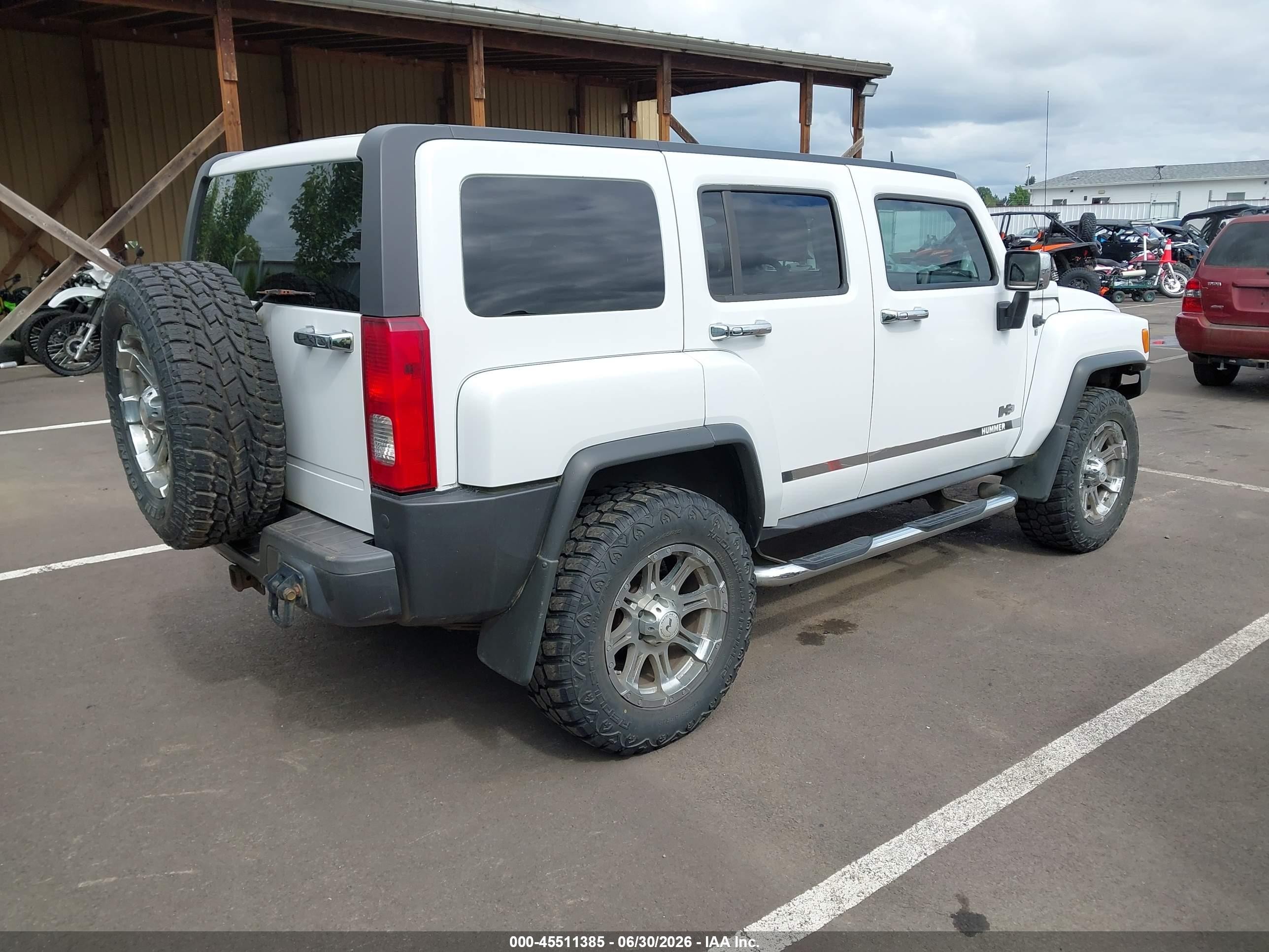 2007 Hummer H3 Suv   White vin: 5GTDN13EX78254092