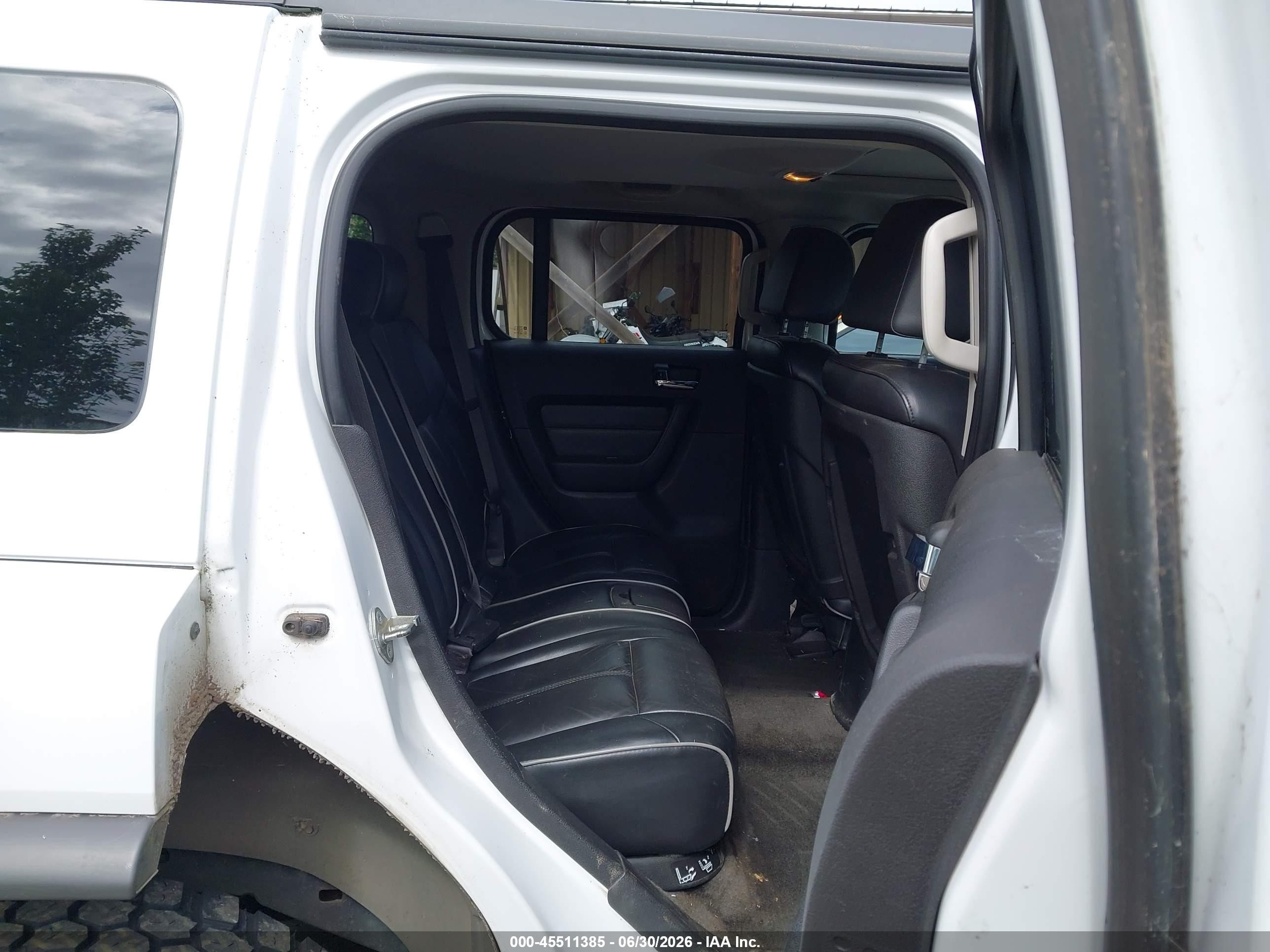 2007 Hummer H3 Suv   White vin: 5GTDN13EX78254092