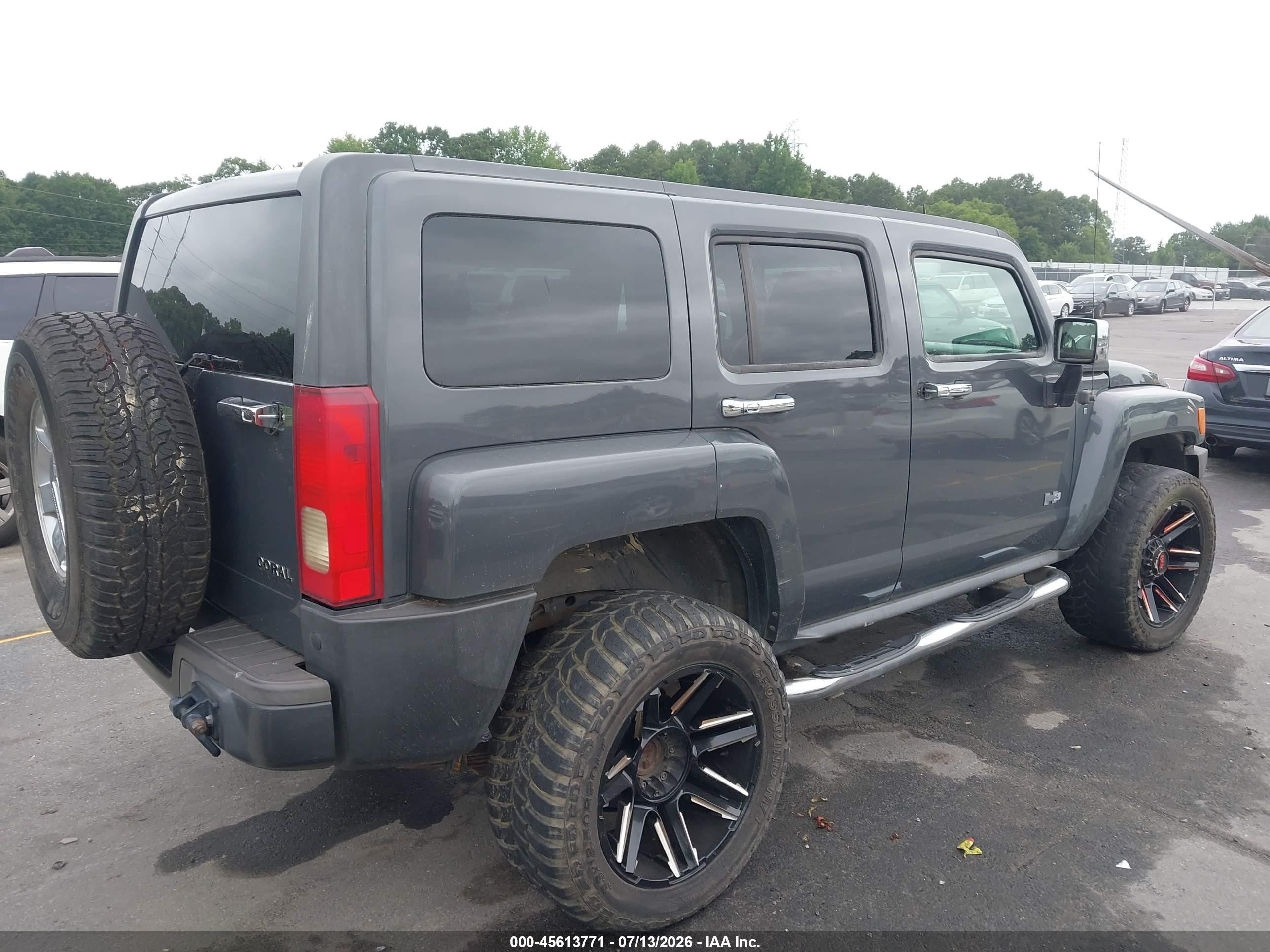 2009 Hummer H3 Suv   Gray vin: 5GTEN13E198117775