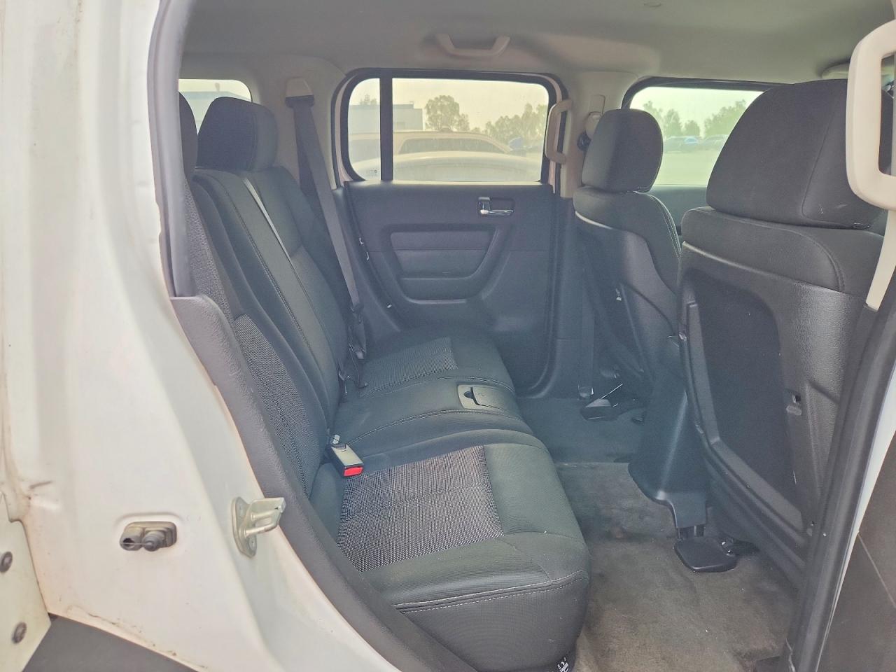 2009 Hummer H3 White vin: 5GTEN13E298141079