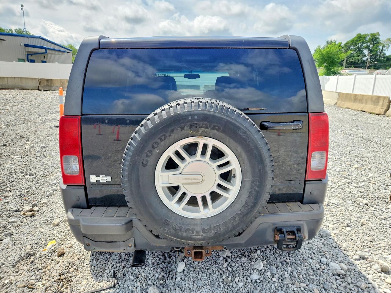 2008 Hummer H3 Black vin: 5GTEN13E488137792