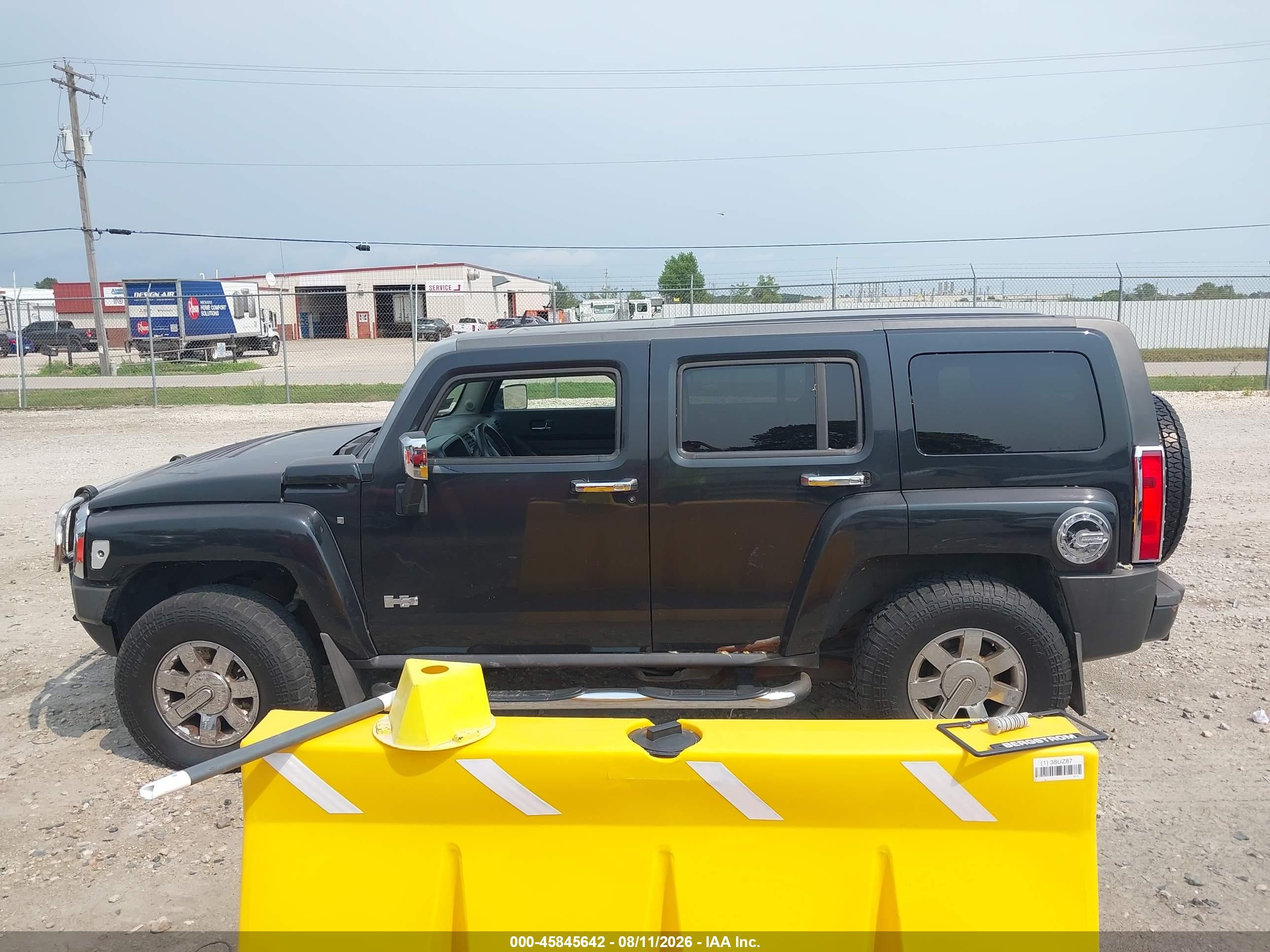 2009 Hummer H3 Suv   Черный vin: 5GTEN13E498117883