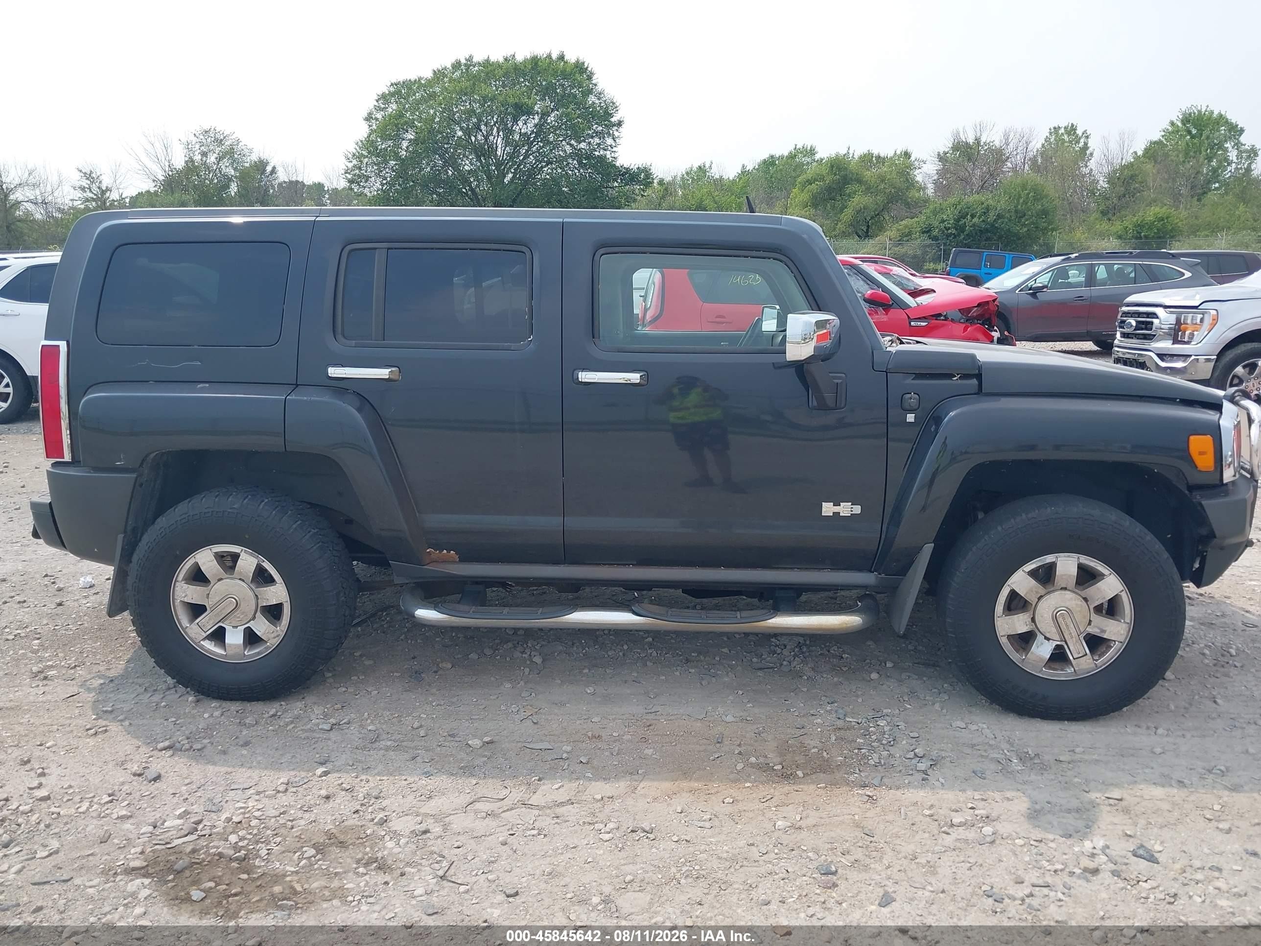 2009 Hummer H3 Suv   Черный vin: 5GTEN13E498117883