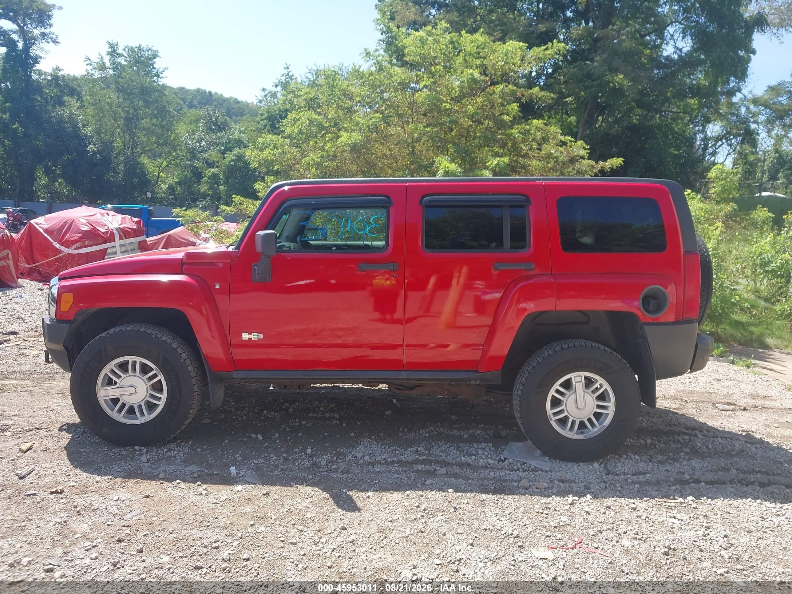 2009 Hummer H3 Suv   Red vin: 5GTEN13E598103281