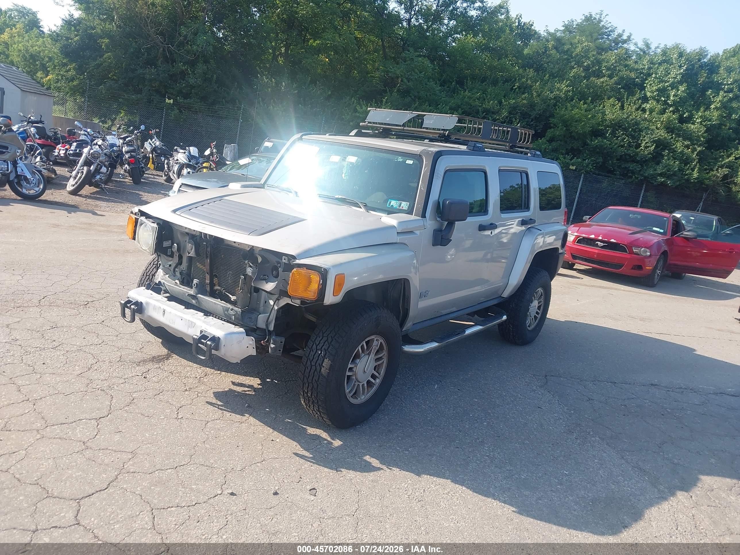 2008 Hummer H3 Suv   Silver vin: 5GTEN13EX88198452
