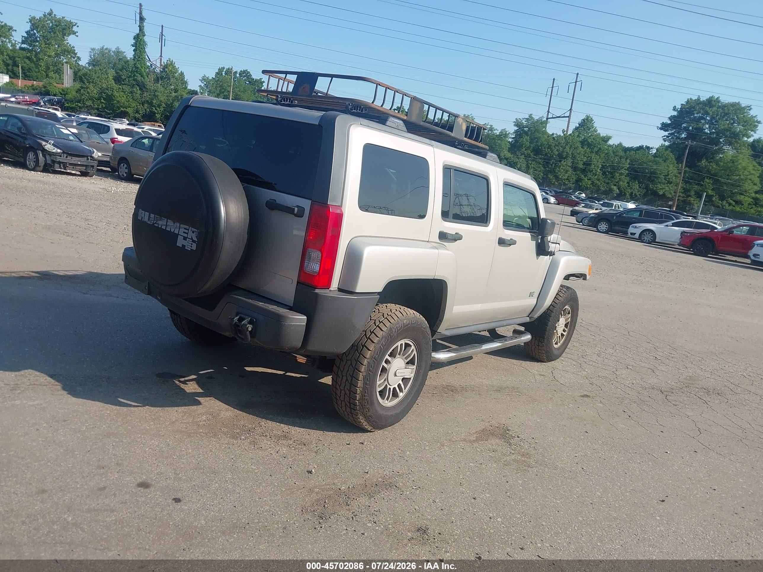 2008 Hummer H3 Suv   Silver vin: 5GTEN13EX88198452