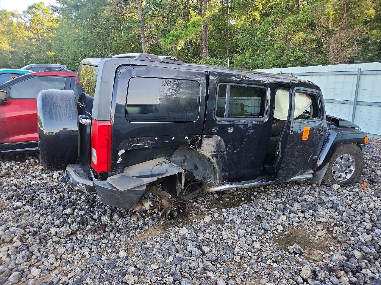 2009 Hummer H3 Black vin: 5GTEN13EX98105141