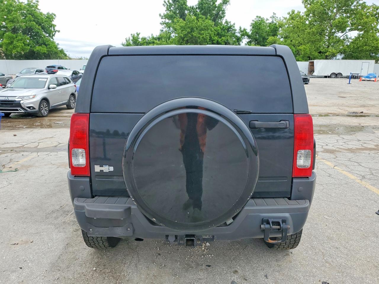 2010 Hummer H3 Black vin: 5GTMNGEE1A8137654