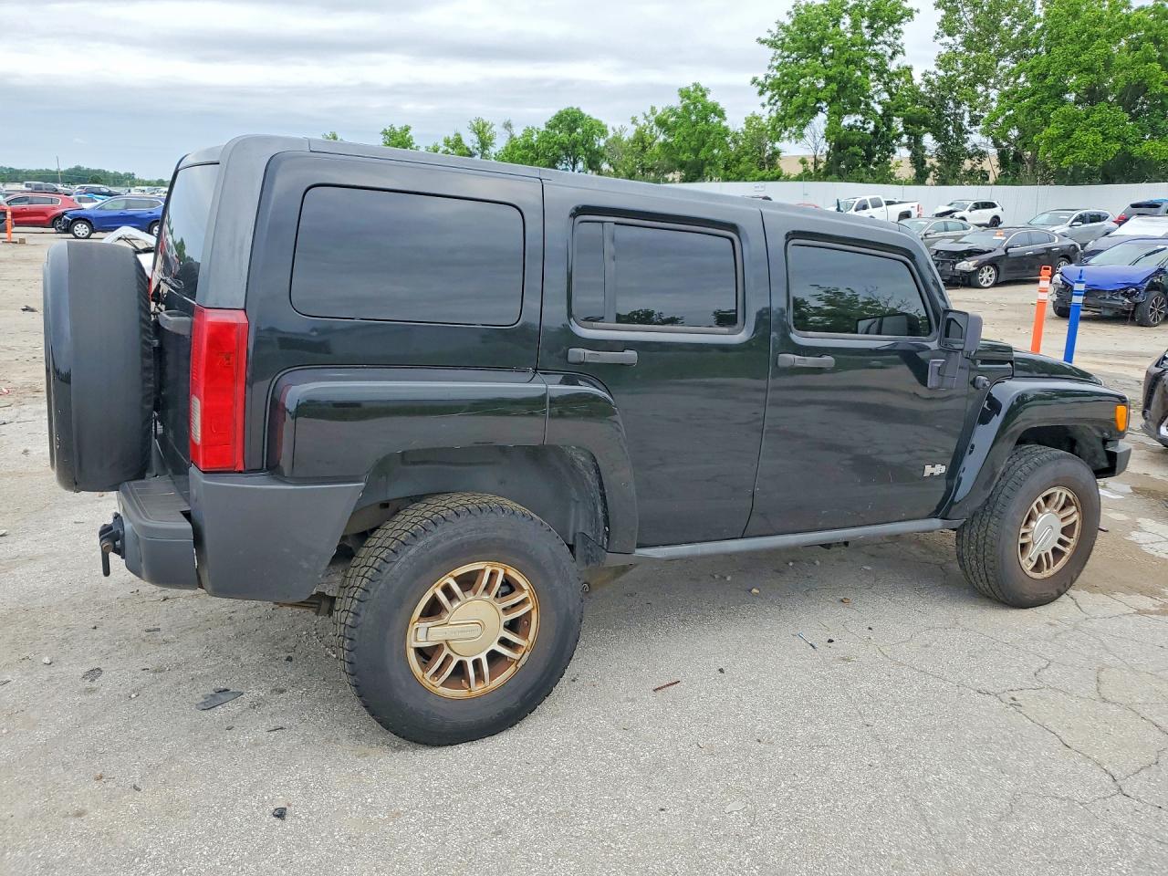 2010 Hummer H3 Black vin: 5GTMNGEE1A8137654