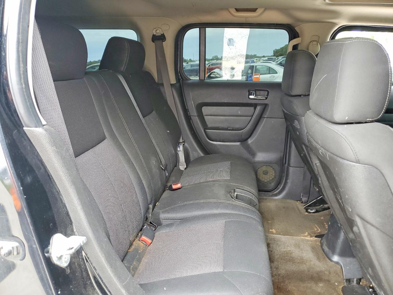 2010 Hummer H3 Black vin: 5GTMNGEE1A8137654